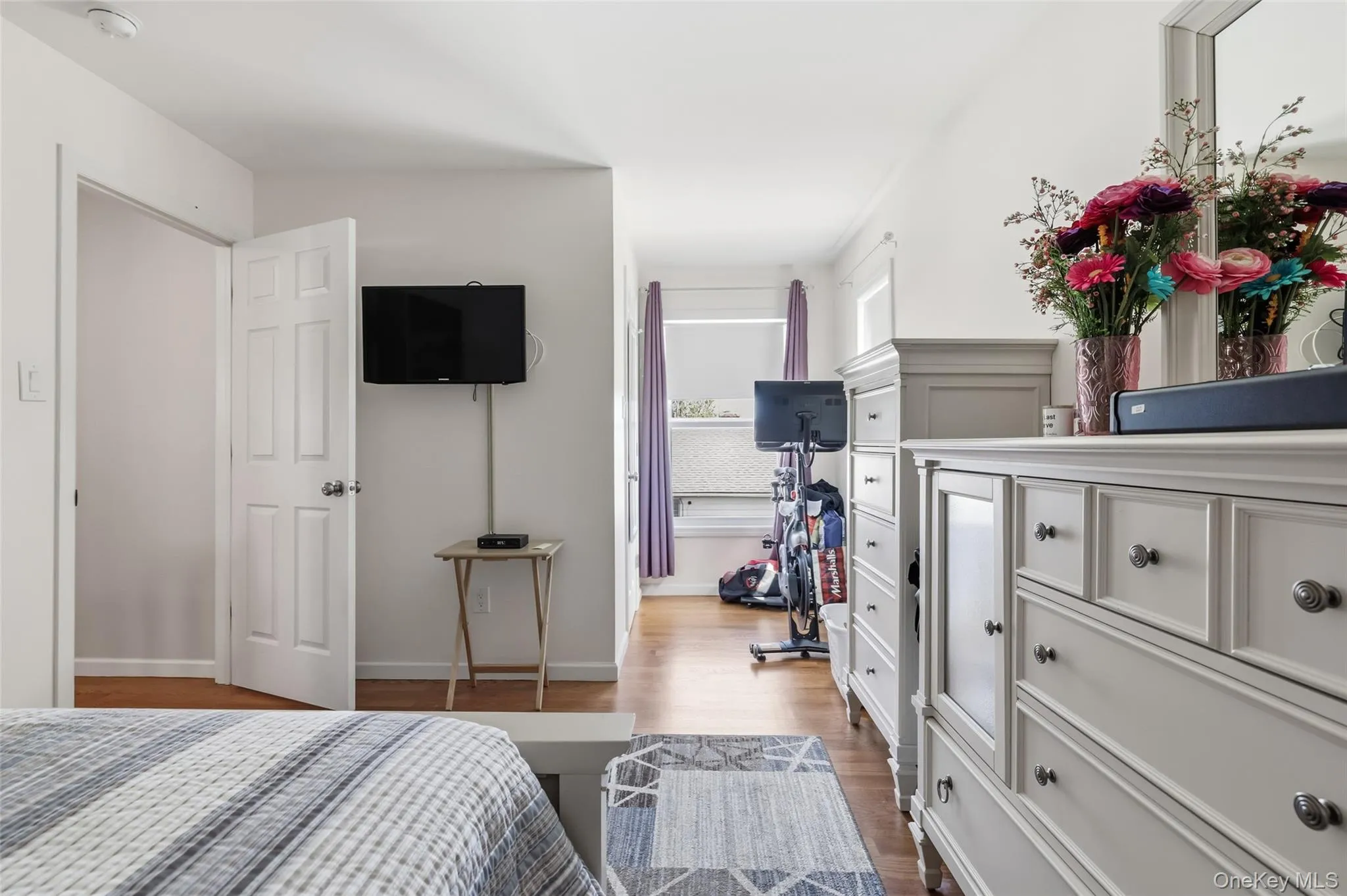 1025 Knickerbocker Road, Hempstead, NY, 3 Bedrooms Bedrooms, 7 Rooms Rooms,2 BathroomsBathrooms,Residential,For Rent,Knickerbocker,0,1006957 1025 Knickerbocker Road, Hempstead, NY, 3 Bedrooms Bedrooms, 7 Rooms Rooms,2 BathroomsBathrooms,Residential,For Rent,Knickerbocker,0,1006957