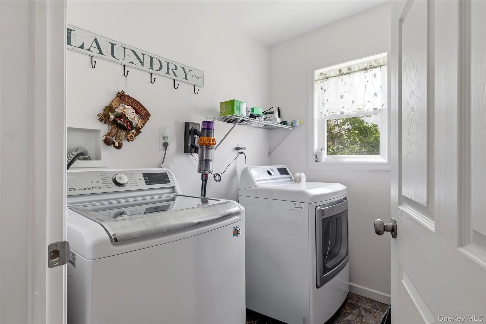 1025 Knickerbocker Road, Hempstead, NY, 3 Bedrooms Bedrooms, 7 Rooms Rooms,2 BathroomsBathrooms,Residential,For Rent,Knickerbocker,0,1006957 1025 Knickerbocker Road, Hempstead, NY, 3 Bedrooms Bedrooms, 7 Rooms Rooms,2 BathroomsBathrooms,Residential,For Rent,Knickerbocker,0,1006957