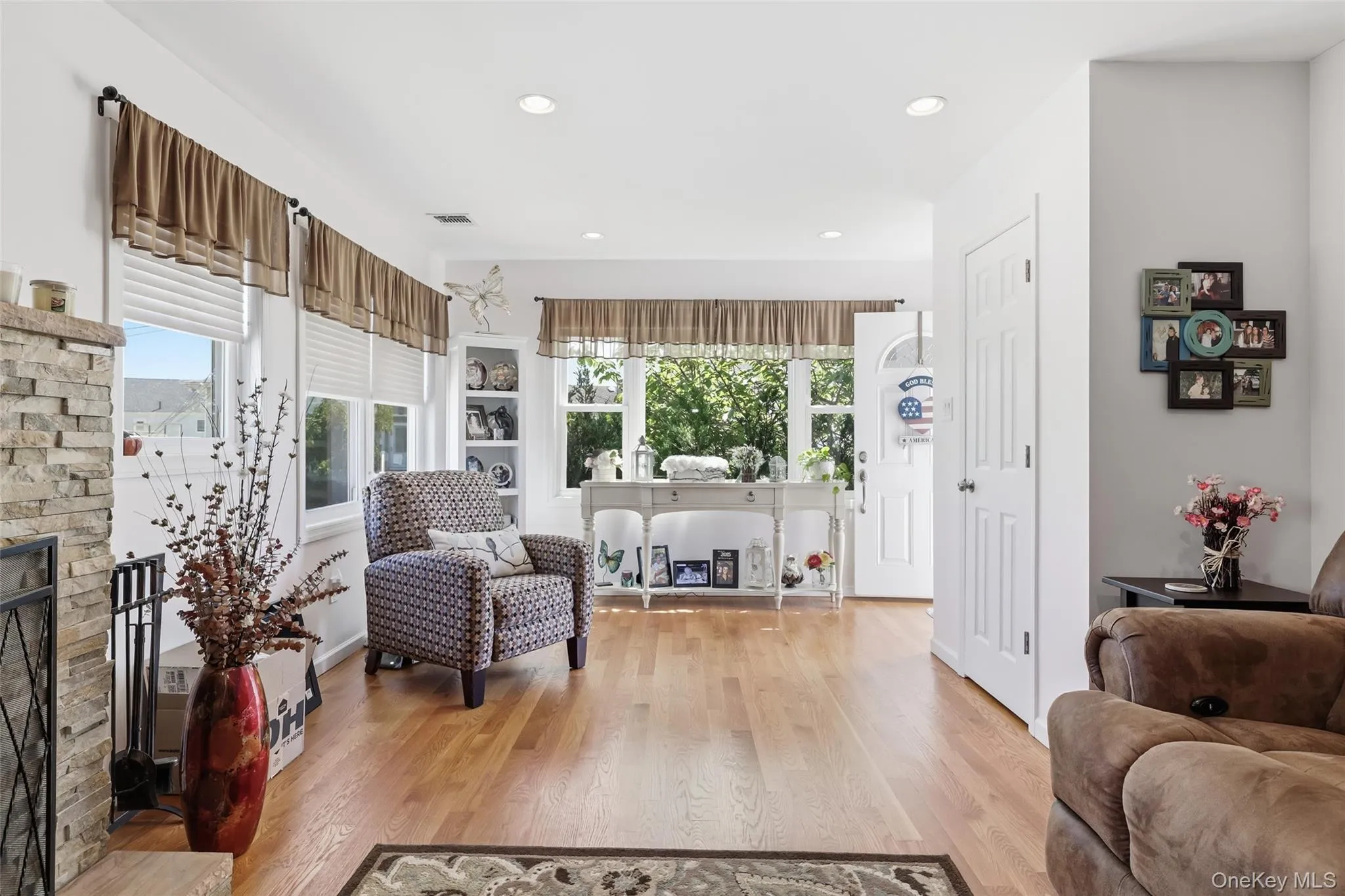 1025 Knickerbocker Road, Hempstead, NY, 3 Bedrooms Bedrooms, 7 Rooms Rooms,2 BathroomsBathrooms,Residential,For Rent,Knickerbocker,0,1006957 1025 Knickerbocker Road, Hempstead, NY, 3 Bedrooms Bedrooms, 7 Rooms Rooms,2 BathroomsBathrooms,Residential,For Rent,Knickerbocker,0,1006957