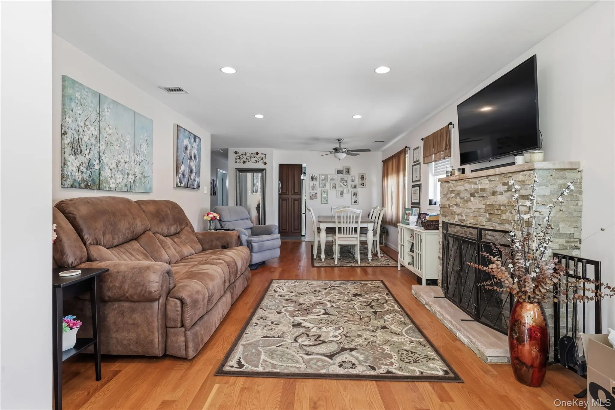 1025 Knickerbocker Road, Hempstead, NY, 3 Bedrooms Bedrooms, 7 Rooms Rooms,2 BathroomsBathrooms,Residential,For Rent,Knickerbocker,0,1006957 1025 Knickerbocker Road, Hempstead, NY, 3 Bedrooms Bedrooms, 7 Rooms Rooms,2 BathroomsBathrooms,Residential,For Rent,Knickerbocker,0,1006957