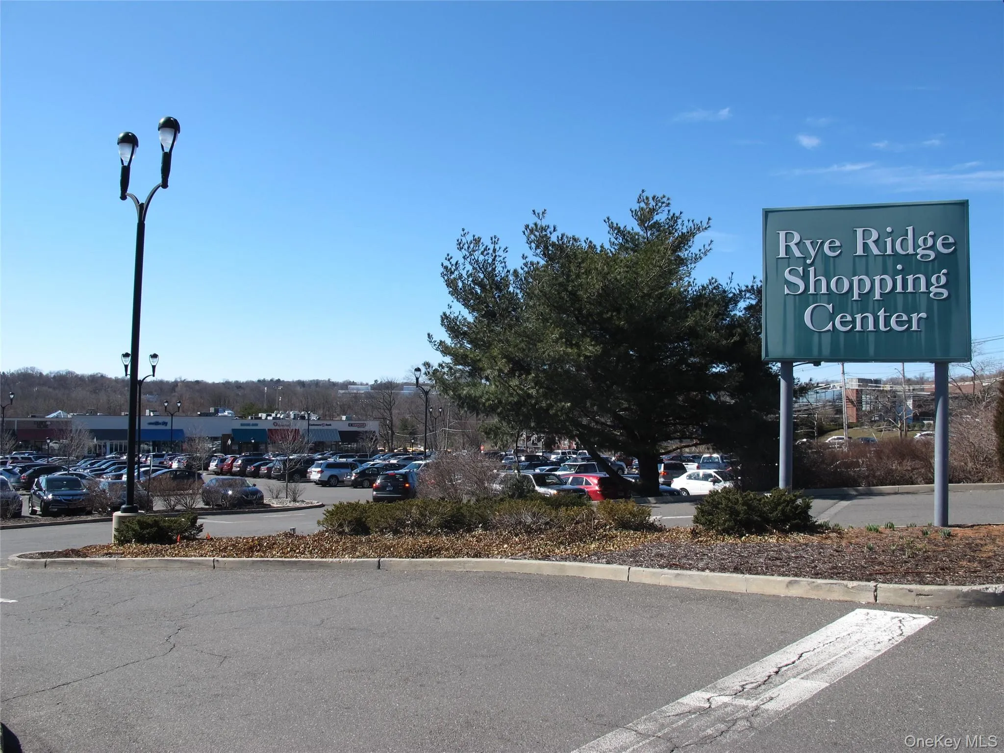 Rye Ridge Shopping Center is also right around the corner. Rye Ridge Shopping Center is also right around the corner.