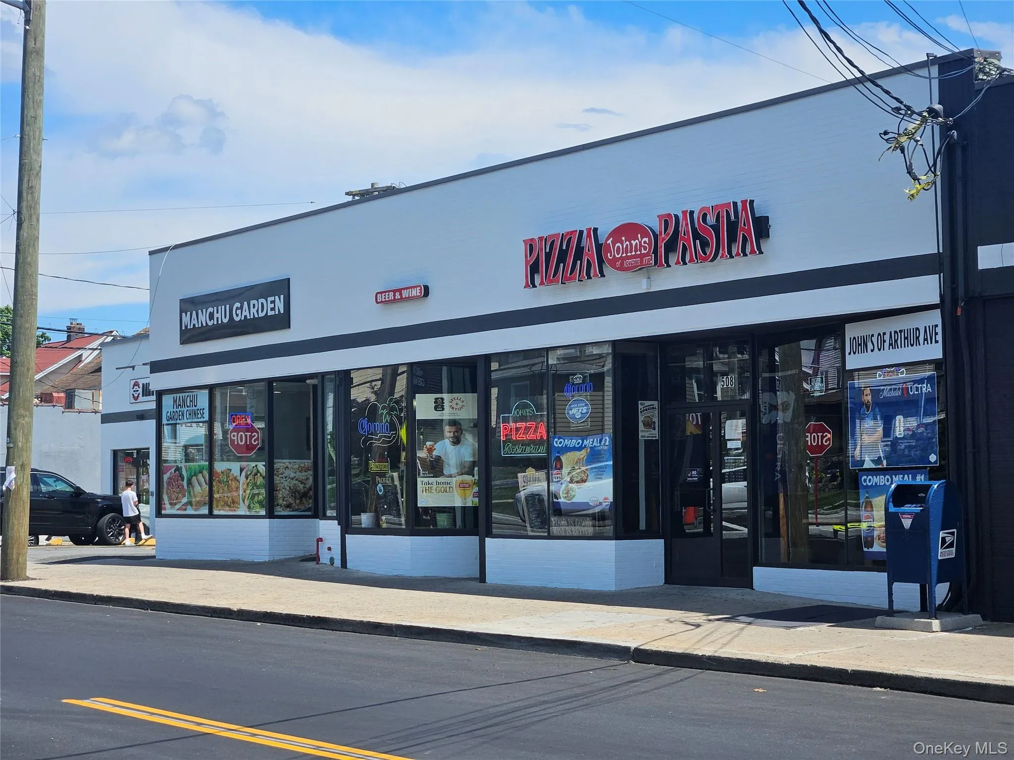 Hungry? Chinese and Pizza Food s conveniently located right up the street on Bowman Ave as part of the Biltmore Shopping Center Hungry? Chinese and Pizza Food s conveniently located right up the street on Bowman Ave as part of the Biltmore Shopping Center