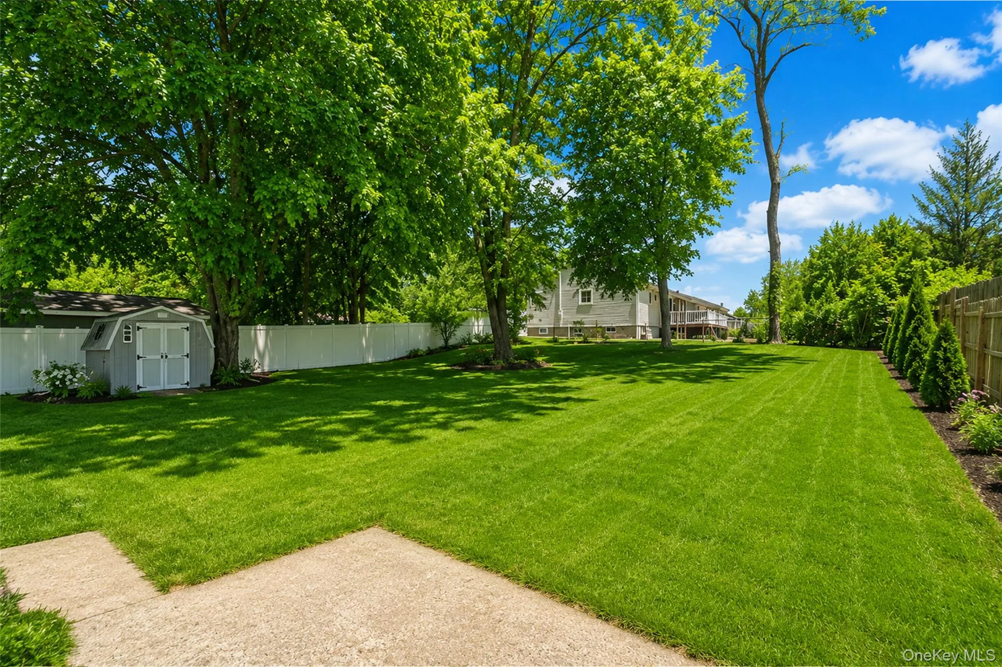 117 Timberline Drive, Islip, NY, 8 Bedrooms Bedrooms, 13 Rooms Rooms,4 BathroomsBathrooms,Residential,For Rent,Timberline,0,1006966 117 Timberline Drive, Islip, NY, 8 Bedrooms Bedrooms, 13 Rooms Rooms,4 BathroomsBathrooms,Residential,For Rent,Timberline,0,1006966