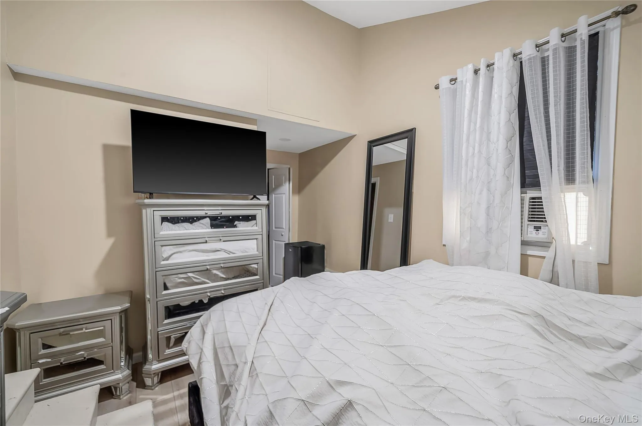 117 Timberline Drive, Islip, NY, 8 Bedrooms Bedrooms, 13 Rooms Rooms,4 BathroomsBathrooms,Residential,For Rent,Timberline,0,1006966 117 Timberline Drive, Islip, NY, 8 Bedrooms Bedrooms, 13 Rooms Rooms,4 BathroomsBathrooms,Residential,For Rent,Timberline,0,1006966