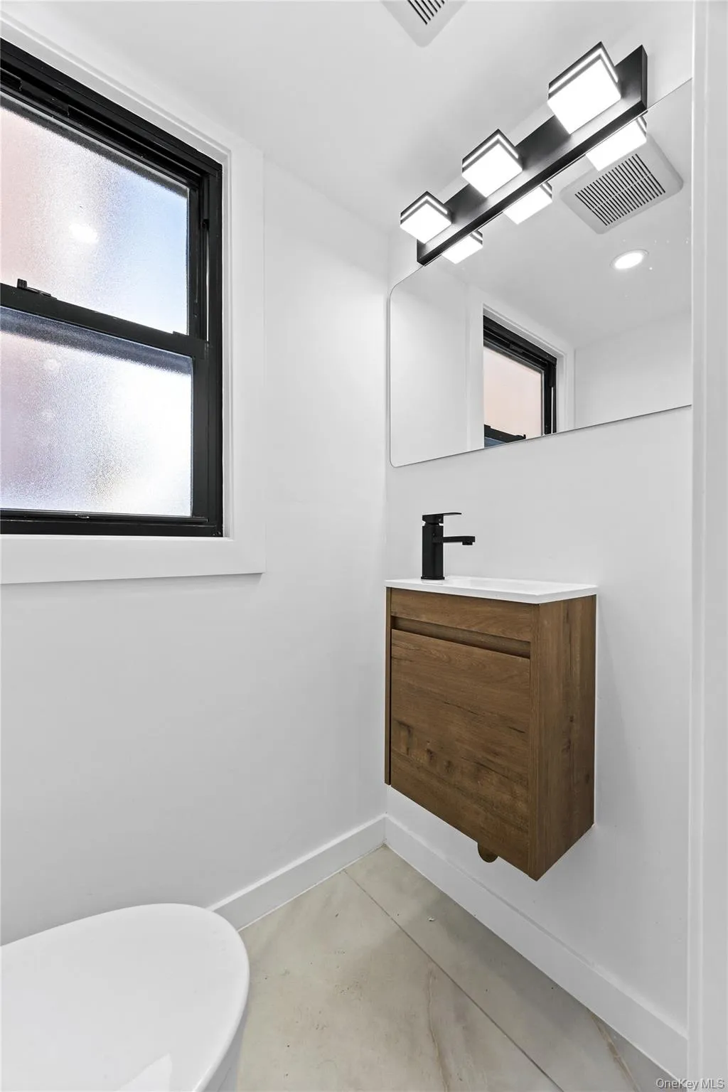 15703 Locke Avenue, New York, NY, 3 Bedrooms Bedrooms, 10 Rooms Rooms,2 BathroomsBathrooms,Residential,For Rent,Locke,0,1006968 15703 Locke Avenue, New York, NY, 3 Bedrooms Bedrooms, 10 Rooms Rooms,2 BathroomsBathrooms,Residential,For Rent,Locke,0,1006968