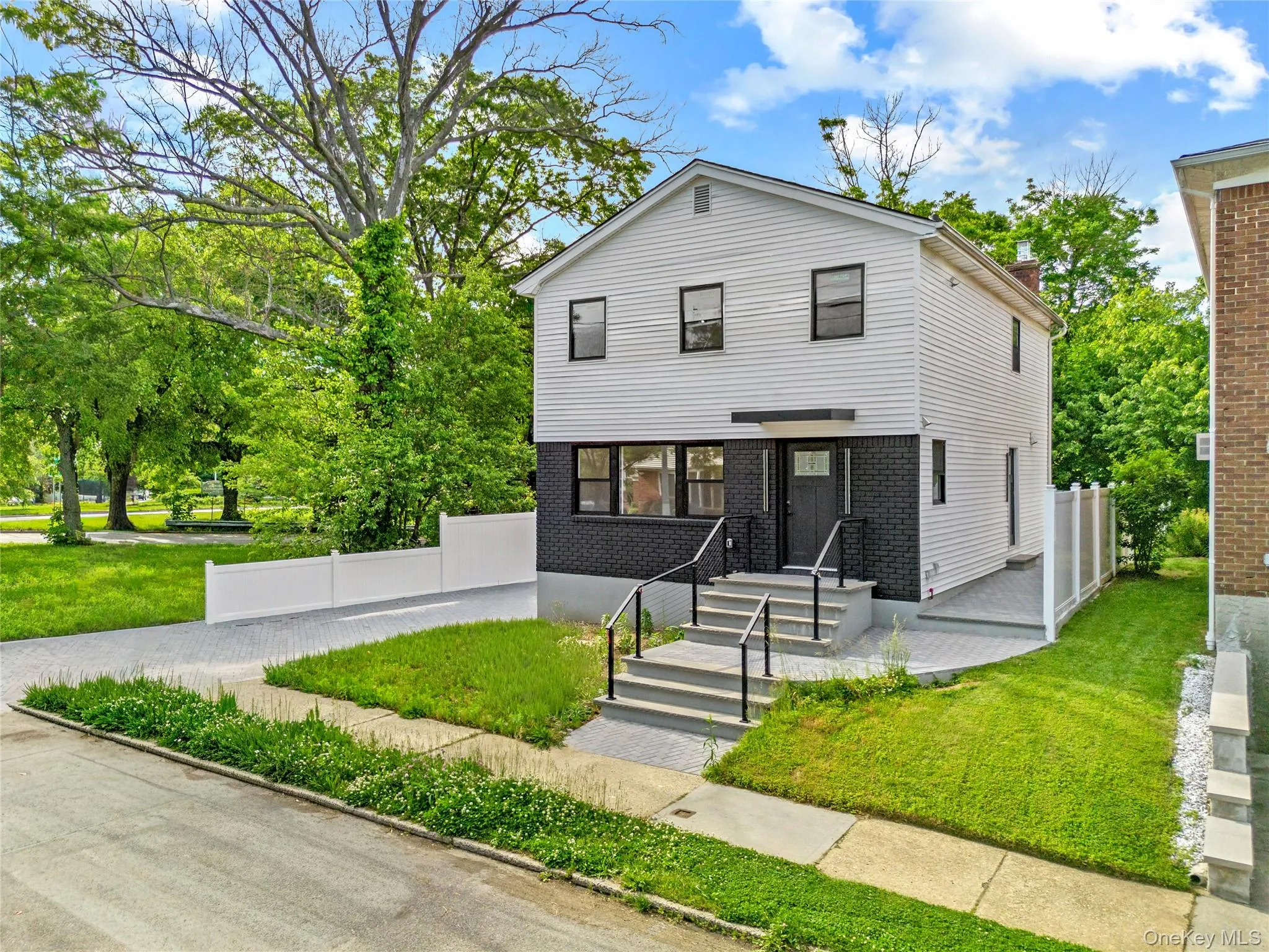 15703 Locke Avenue, New York, NY, 3 Bedrooms Bedrooms, 10 Rooms Rooms,2 BathroomsBathrooms,Residential,For Rent,Locke,0,1006968 15703 Locke Avenue, New York, NY, 3 Bedrooms Bedrooms, 10 Rooms Rooms,2 BathroomsBathrooms,Residential,For Rent,Locke,0,1006968