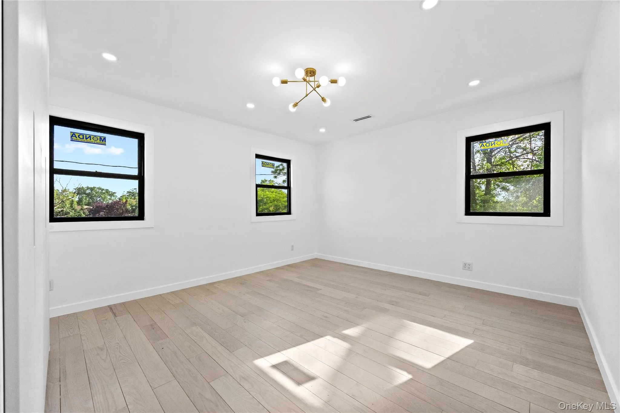 15703 Locke Avenue, New York, NY, 3 Bedrooms Bedrooms, 10 Rooms Rooms,2 BathroomsBathrooms,Residential,For Rent,Locke,0,1006968 15703 Locke Avenue, New York, NY, 3 Bedrooms Bedrooms, 10 Rooms Rooms,2 BathroomsBathrooms,Residential,For Rent,Locke,0,1006968