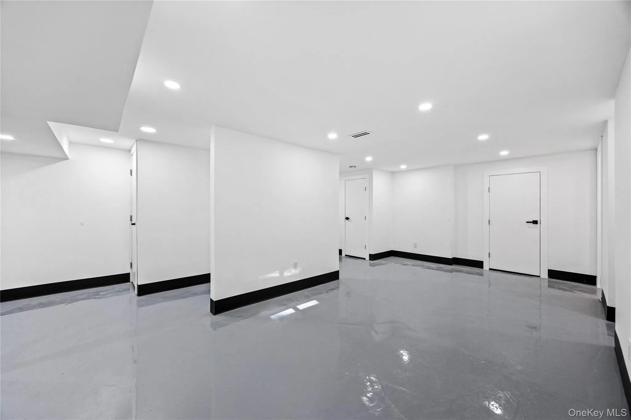 15703 Locke Avenue, New York, NY, 3 Bedrooms Bedrooms, 10 Rooms Rooms,2 BathroomsBathrooms,Residential,For Rent,Locke,0,1006968 15703 Locke Avenue, New York, NY, 3 Bedrooms Bedrooms, 10 Rooms Rooms,2 BathroomsBathrooms,Residential,For Rent,Locke,0,1006968