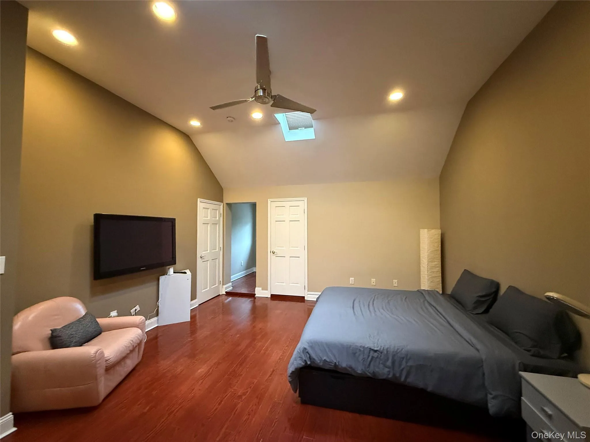 40 Portico Place, North Hempstead, NY, 4 Bedrooms Bedrooms, 10 Rooms Rooms,3 BathroomsBathrooms,Residential,For Rent,Portico,0,1006972 40 Portico Place, North Hempstead, NY, 4 Bedrooms Bedrooms, 10 Rooms Rooms,3 BathroomsBathrooms,Residential,For Rent,Portico,0,1006972