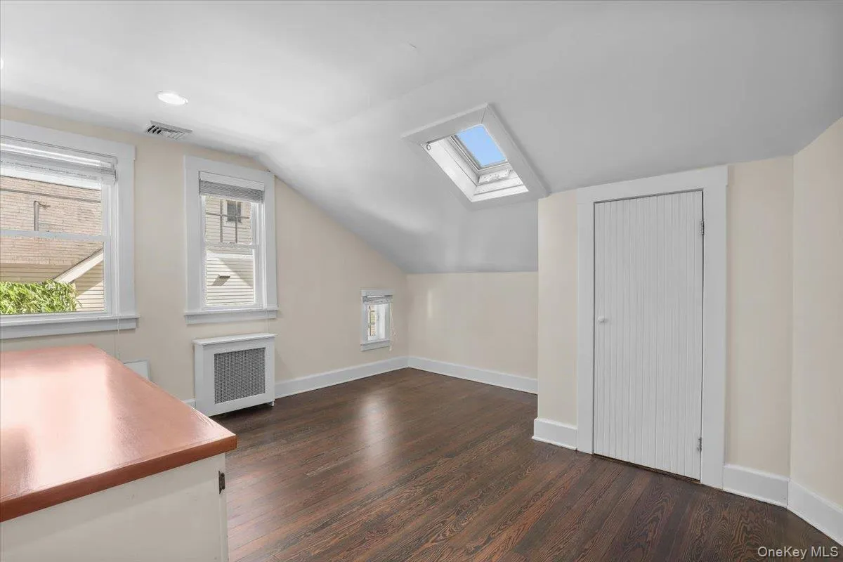 625 Lorraine Street, Mamaroneck, NY, 5 Bedrooms Bedrooms, 10 Rooms Rooms,2 BathroomsBathrooms,Residential Lease,For Rent,Lorraine,0,1006973 625 Lorraine Street, Mamaroneck, NY, 5 Bedrooms Bedrooms, 10 Rooms Rooms,2 BathroomsBathrooms,Residential Lease,For Rent,Lorraine,0,1006973