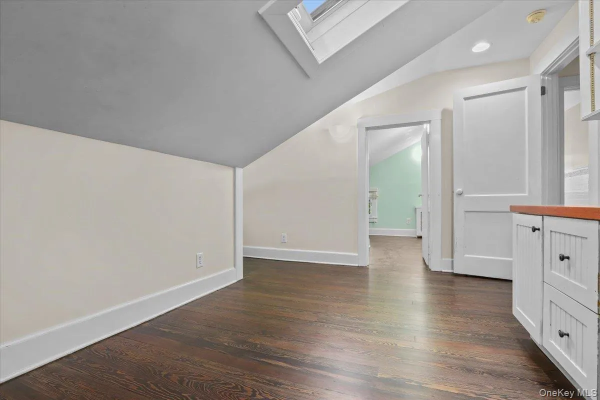 625 Lorraine Street, Mamaroneck, NY, 5 Bedrooms Bedrooms, 10 Rooms Rooms,2 BathroomsBathrooms,Residential Lease,For Rent,Lorraine,0,1006973 625 Lorraine Street, Mamaroneck, NY, 5 Bedrooms Bedrooms, 10 Rooms Rooms,2 BathroomsBathrooms,Residential Lease,For Rent,Lorraine,0,1006973