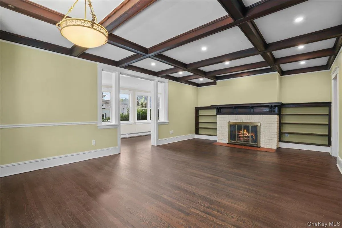 625 Lorraine Street, Mamaroneck, NY, 5 Bedrooms Bedrooms, 10 Rooms Rooms,2 BathroomsBathrooms,Residential Lease,For Rent,Lorraine,0,1006973 625 Lorraine Street, Mamaroneck, NY, 5 Bedrooms Bedrooms, 10 Rooms Rooms,2 BathroomsBathrooms,Residential Lease,For Rent,Lorraine,0,1006973