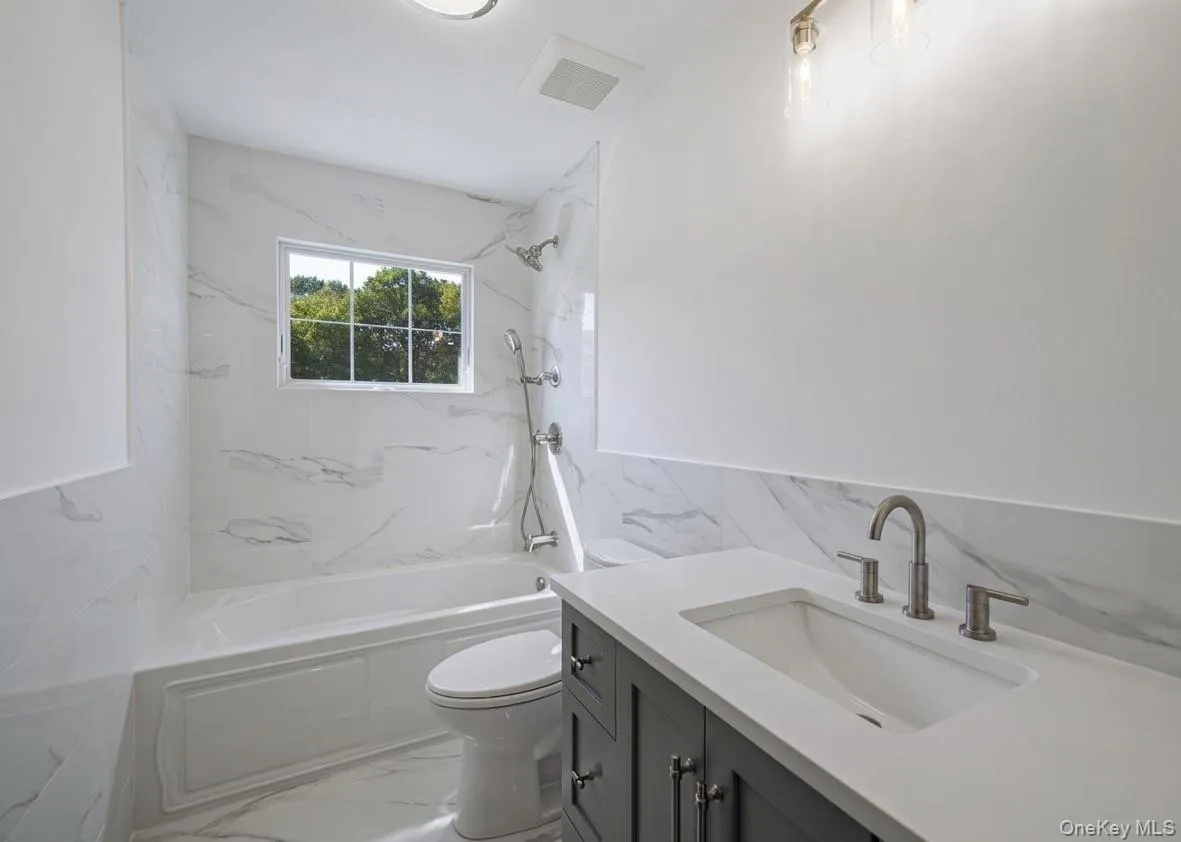 66 Euclid Avenue, Oyster Bay, NY, 5 Bedrooms Bedrooms, 9 Rooms Rooms,3 BathroomsBathrooms,Residential,For Rent,Euclid,0,1006975 66 Euclid Avenue, Oyster Bay, NY, 5 Bedrooms Bedrooms, 9 Rooms Rooms,3 BathroomsBathrooms,Residential,For Rent,Euclid,0,1006975