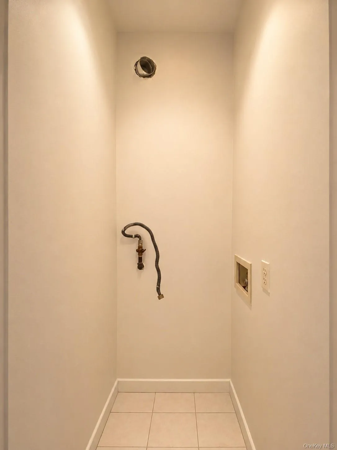 130-14 60th Avenue, New York, NY, 1 Bedroom Bedrooms, 3 Rooms Rooms,1 BathroomBathrooms,Residential,For Rent,60th,0,1006976 130-14 60th Avenue, New York, NY, 1 Bedroom Bedrooms, 3 Rooms Rooms,1 BathroomBathrooms,Residential,For Rent,60th,0,1006976