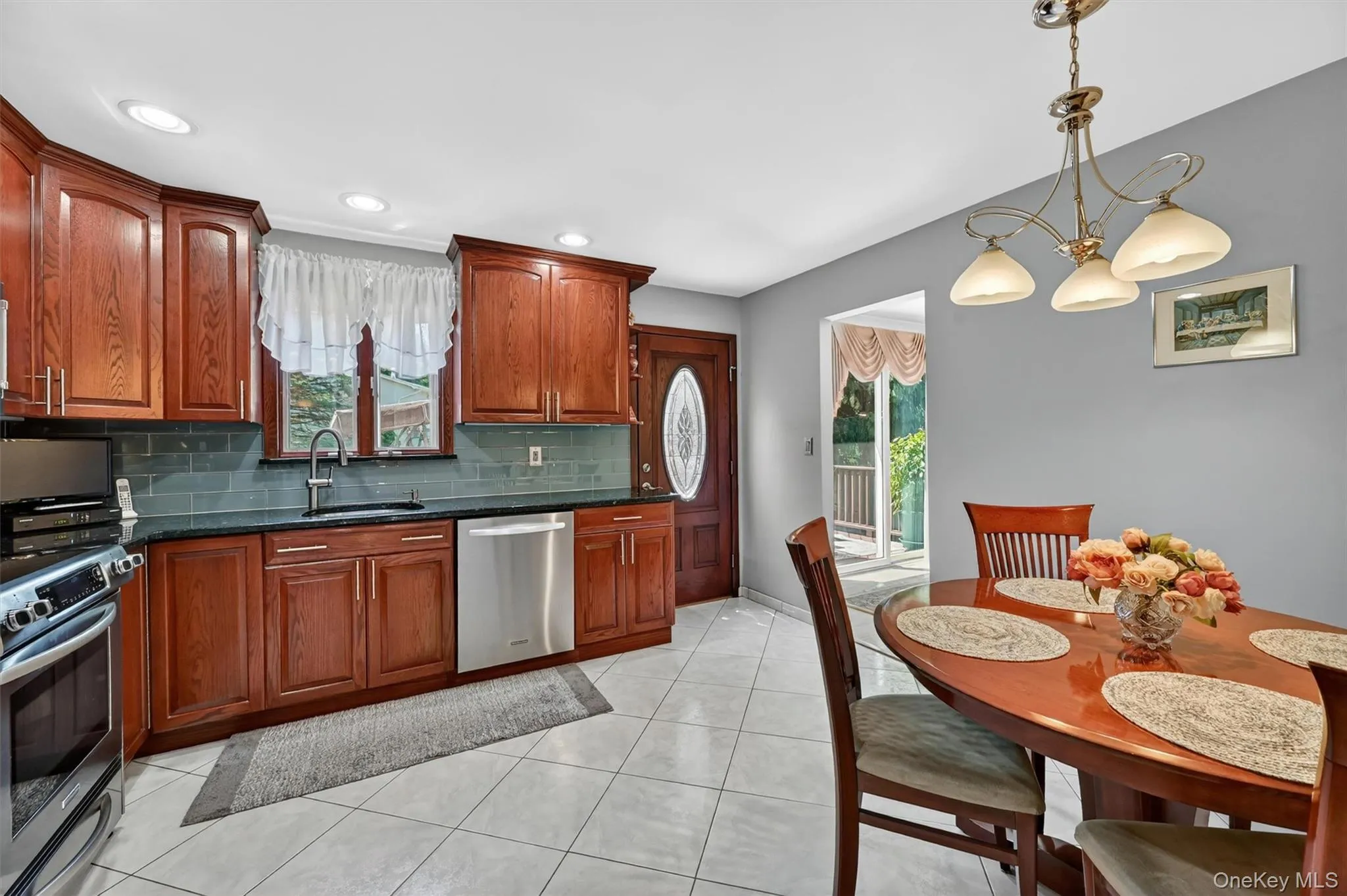 7 Stander Lane, Haverstraw, NY, 4 Bedrooms Bedrooms, 11 Rooms Rooms,2 BathroomsBathrooms,Residential,For Rent,Stander,0,1006978 7 Stander Lane, Haverstraw, NY, 4 Bedrooms Bedrooms, 11 Rooms Rooms,2 BathroomsBathrooms,Residential,For Rent,Stander,0,1006978