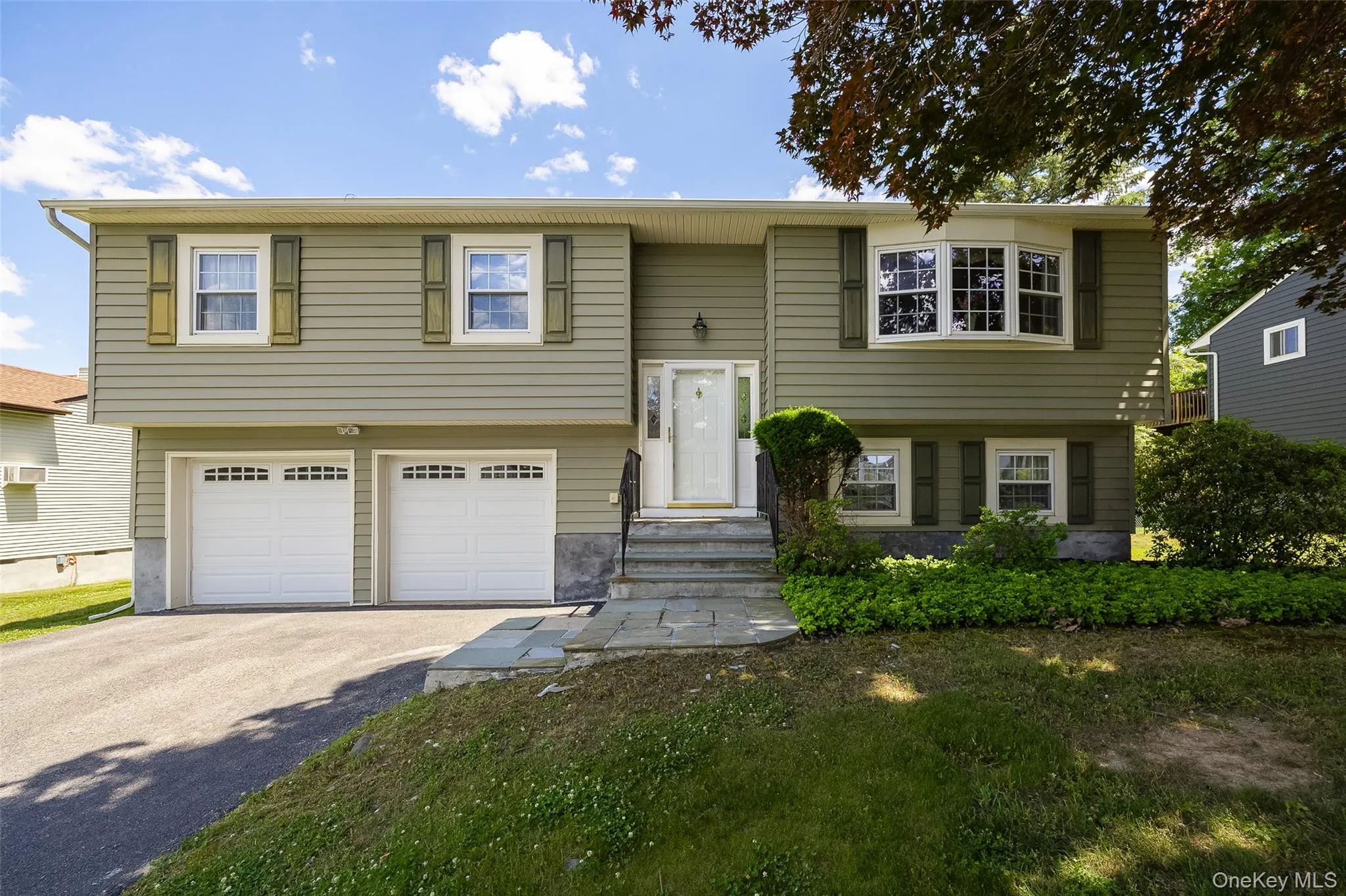 86 Keats Drive, New Windsor, NY, 3 Bedrooms Bedrooms, 10 Rooms Rooms,1 BathroomBathrooms,Residential,For Rent,Keats,0,1006980 86 Keats Drive, New Windsor, NY, 3 Bedrooms Bedrooms, 10 Rooms Rooms,1 BathroomBathrooms,Residential,For Rent,Keats,0,1006980