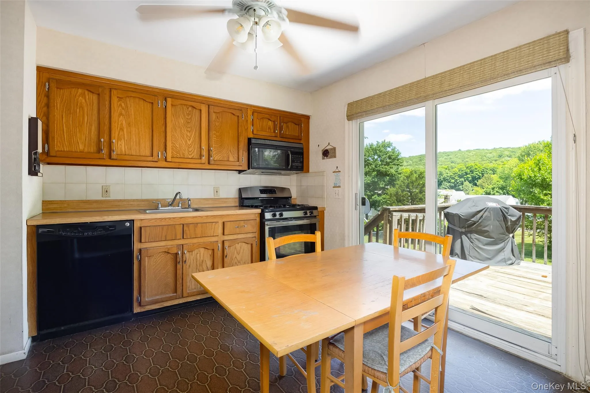 86 Keats Drive, New Windsor, NY, 3 Bedrooms Bedrooms, 10 Rooms Rooms,1 BathroomBathrooms,Residential,For Rent,Keats,0,1006980 86 Keats Drive, New Windsor, NY, 3 Bedrooms Bedrooms, 10 Rooms Rooms,1 BathroomBathrooms,Residential,For Rent,Keats,0,1006980