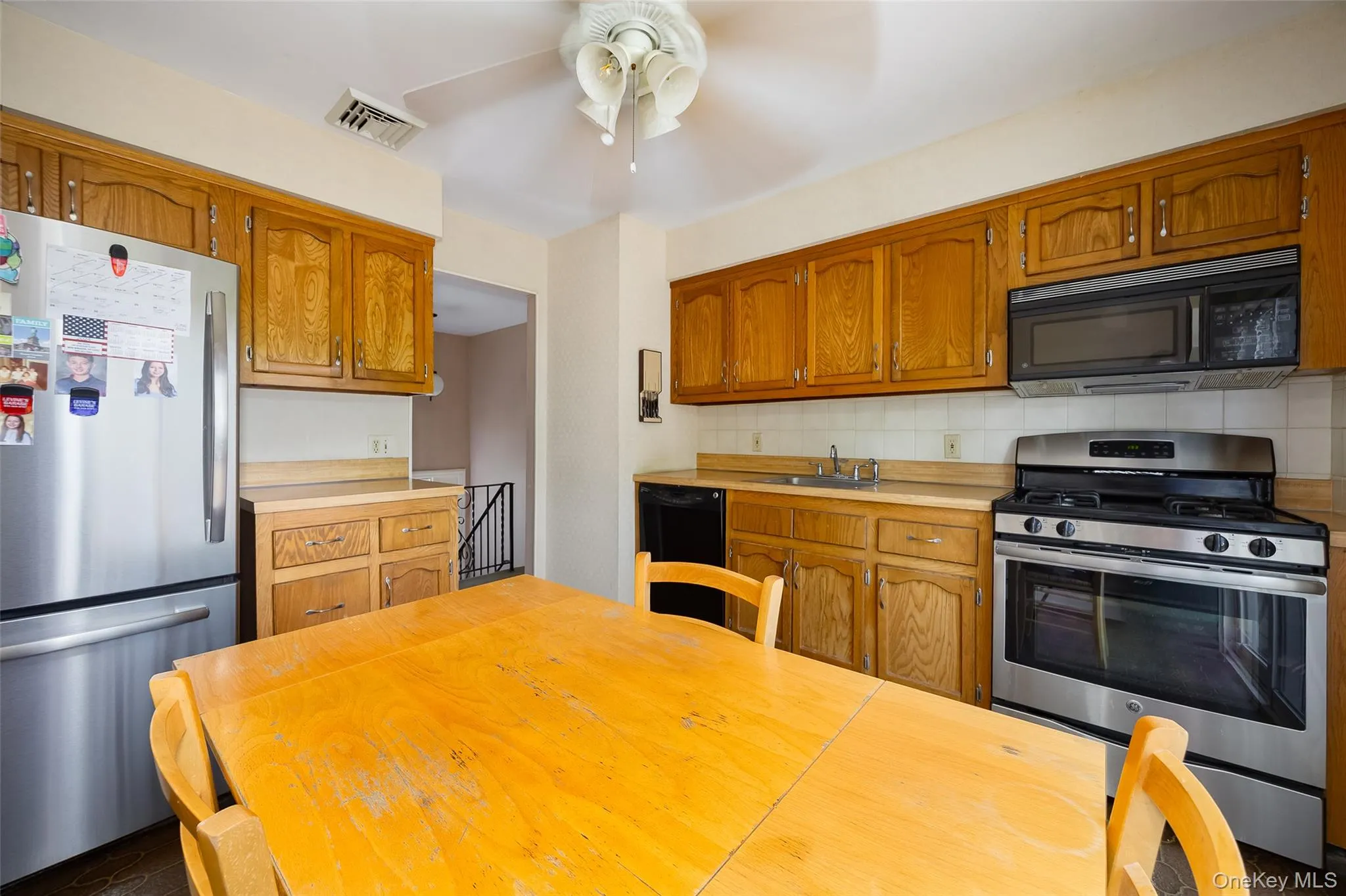 86 Keats Drive, New Windsor, NY, 3 Bedrooms Bedrooms, 10 Rooms Rooms,1 BathroomBathrooms,Residential,For Rent,Keats,0,1006980 86 Keats Drive, New Windsor, NY, 3 Bedrooms Bedrooms, 10 Rooms Rooms,1 BathroomBathrooms,Residential,For Rent,Keats,0,1006980
