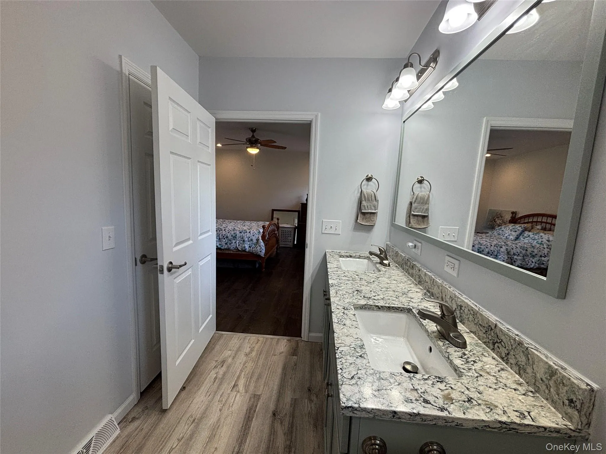 1661 Old Country Road, Riverhead, NY, 2 Bedrooms Bedrooms, 5 Rooms Rooms,2 BathroomsBathrooms,Residential,For Rent,Old Country,0,1006987 1661 Old Country Road, Riverhead, NY, 2 Bedrooms Bedrooms, 5 Rooms Rooms,2 BathroomsBathrooms,Residential,For Rent,Old Country,0,1006987
