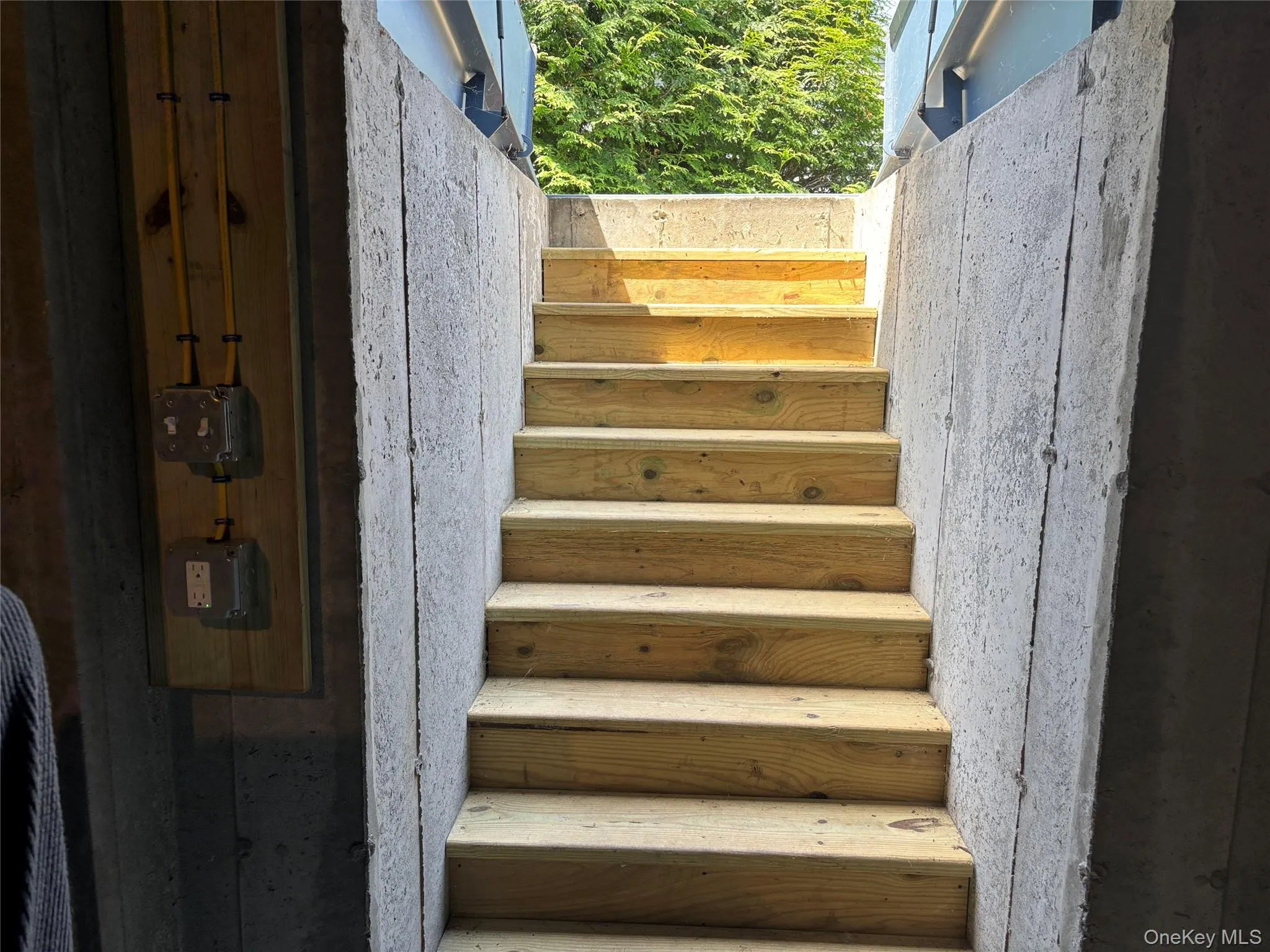 1661 Old Country Road, Riverhead, NY, 2 Bedrooms Bedrooms, 5 Rooms Rooms,2 BathroomsBathrooms,Residential,For Rent,Old Country,0,1006987 1661 Old Country Road, Riverhead, NY, 2 Bedrooms Bedrooms, 5 Rooms Rooms,2 BathroomsBathrooms,Residential,For Rent,Old Country,0,1006987