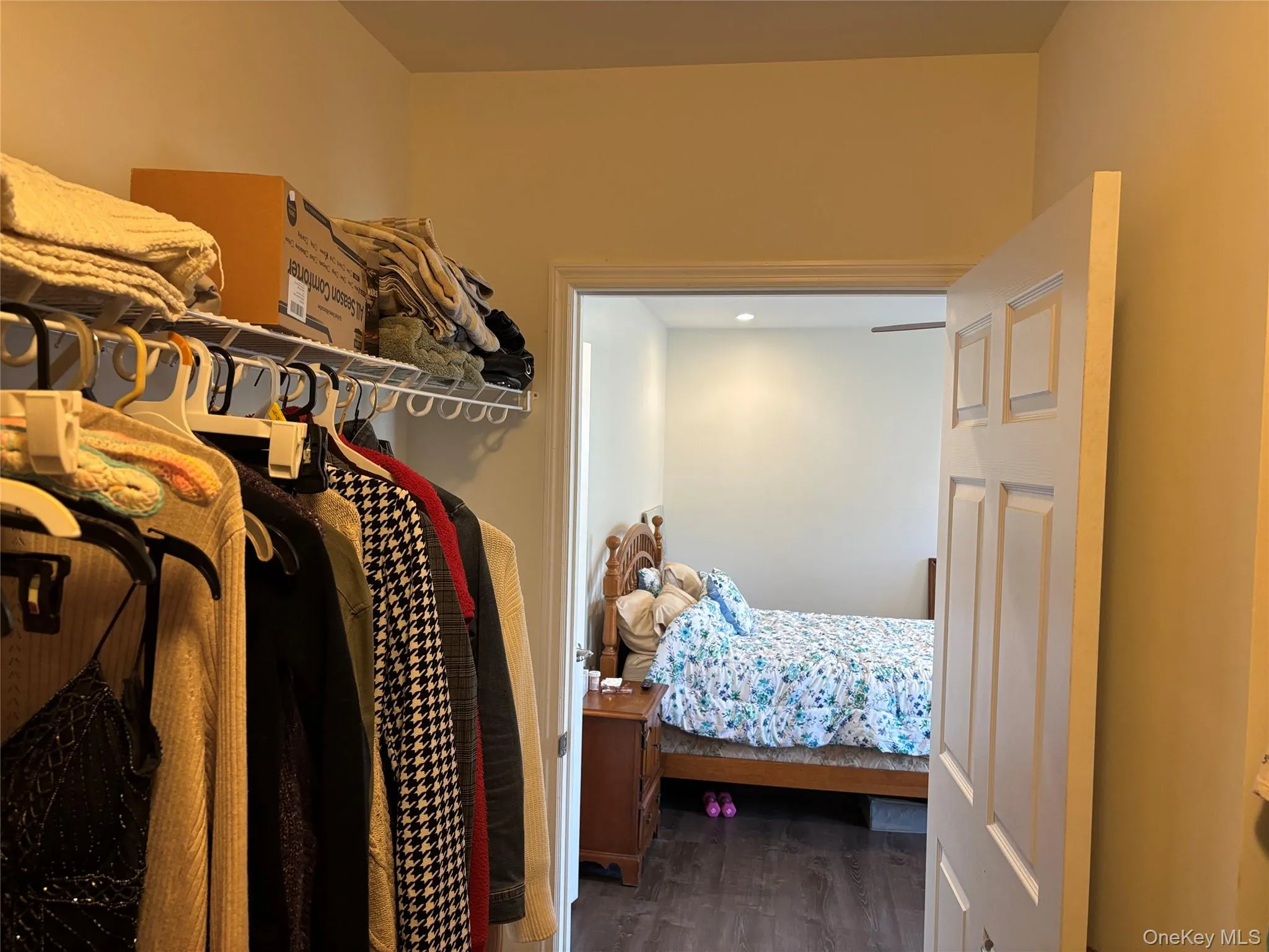 1661 Old Country Road, Riverhead, NY, 2 Bedrooms Bedrooms, 5 Rooms Rooms,2 BathroomsBathrooms,Residential,For Rent,Old Country,0,1006987 1661 Old Country Road, Riverhead, NY, 2 Bedrooms Bedrooms, 5 Rooms Rooms,2 BathroomsBathrooms,Residential,For Rent,Old Country,0,1006987