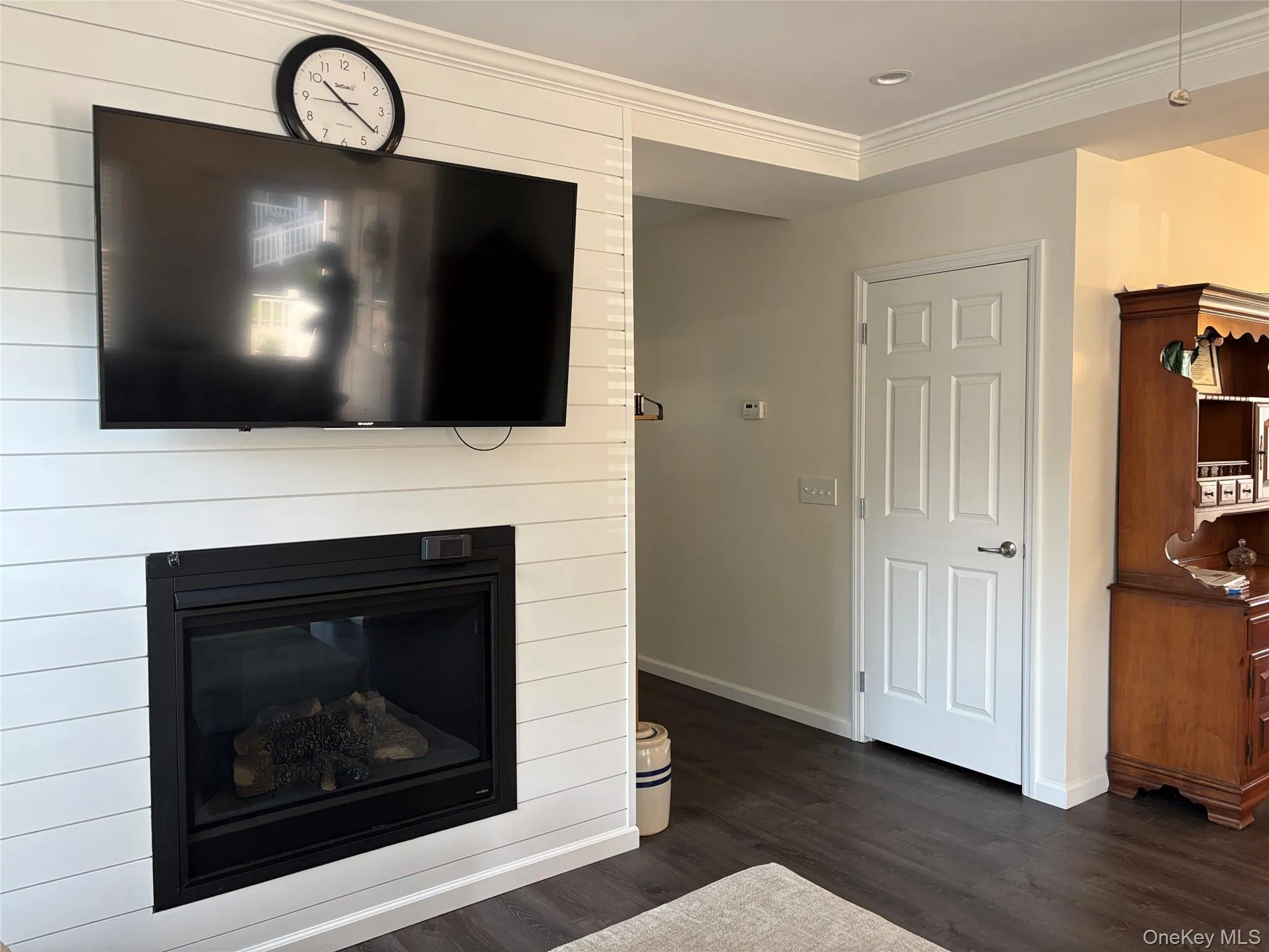 1661 Old Country Road, Riverhead, NY, 2 Bedrooms Bedrooms, 5 Rooms Rooms,2 BathroomsBathrooms,Residential,For Rent,Old Country,0,1006987 1661 Old Country Road, Riverhead, NY, 2 Bedrooms Bedrooms, 5 Rooms Rooms,2 BathroomsBathrooms,Residential,For Rent,Old Country,0,1006987