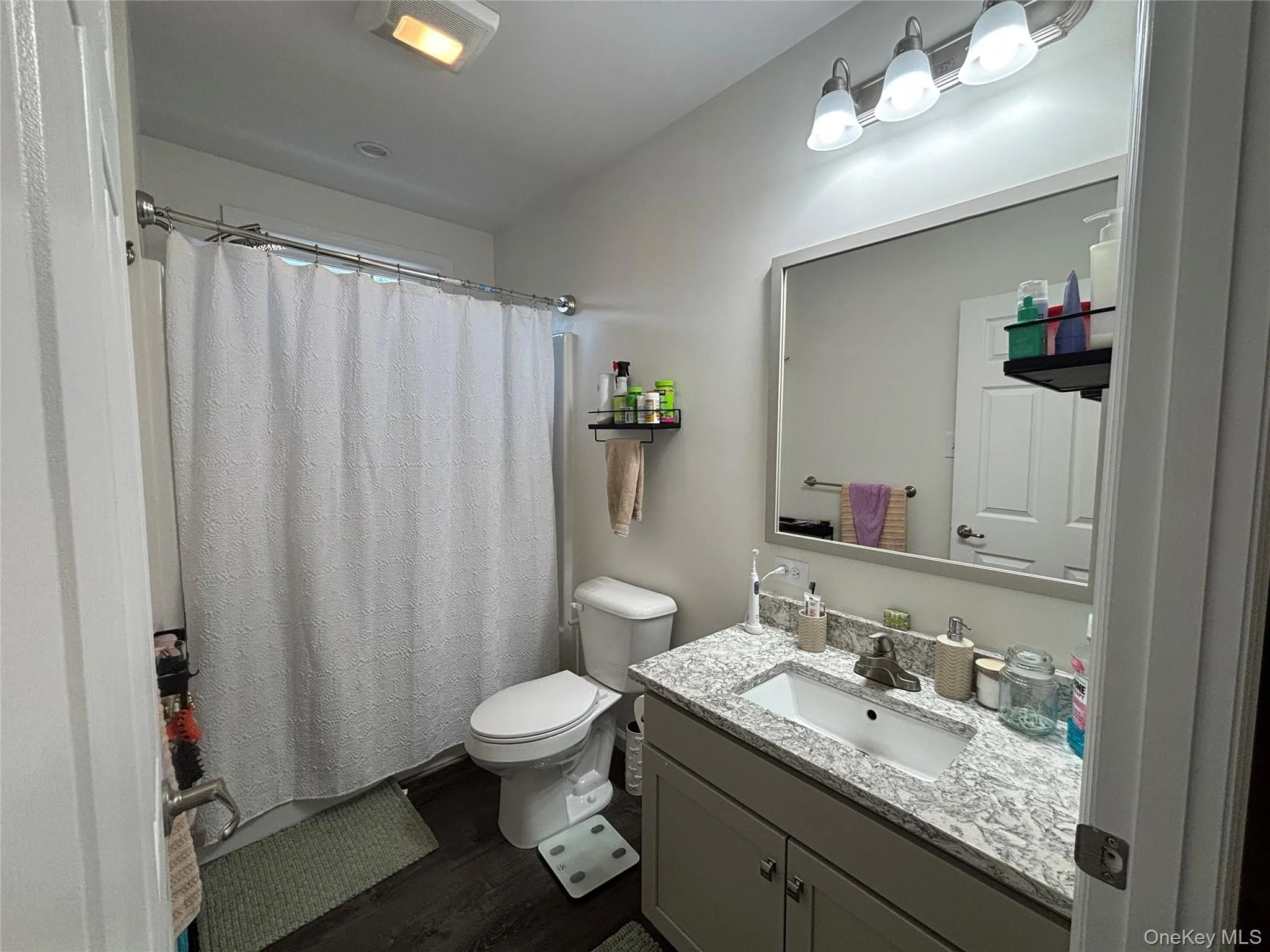 1661 Old Country Road, Riverhead, NY, 2 Bedrooms Bedrooms, 5 Rooms Rooms,2 BathroomsBathrooms,Residential,For Rent,Old Country,0,1006987 1661 Old Country Road, Riverhead, NY, 2 Bedrooms Bedrooms, 5 Rooms Rooms,2 BathroomsBathrooms,Residential,For Rent,Old Country,0,1006987
