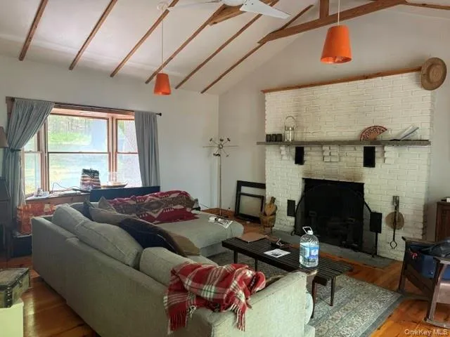 3 Perry Road, Highland, NY, 2 Bedrooms Bedrooms, 4 Rooms Rooms,1 BathroomBathrooms,Residential,For Rent,Perry,0,1006992 3 Perry Road, Highland, NY, 2 Bedrooms Bedrooms, 4 Rooms Rooms,1 BathroomBathrooms,Residential,For Rent,Perry,0,1006992