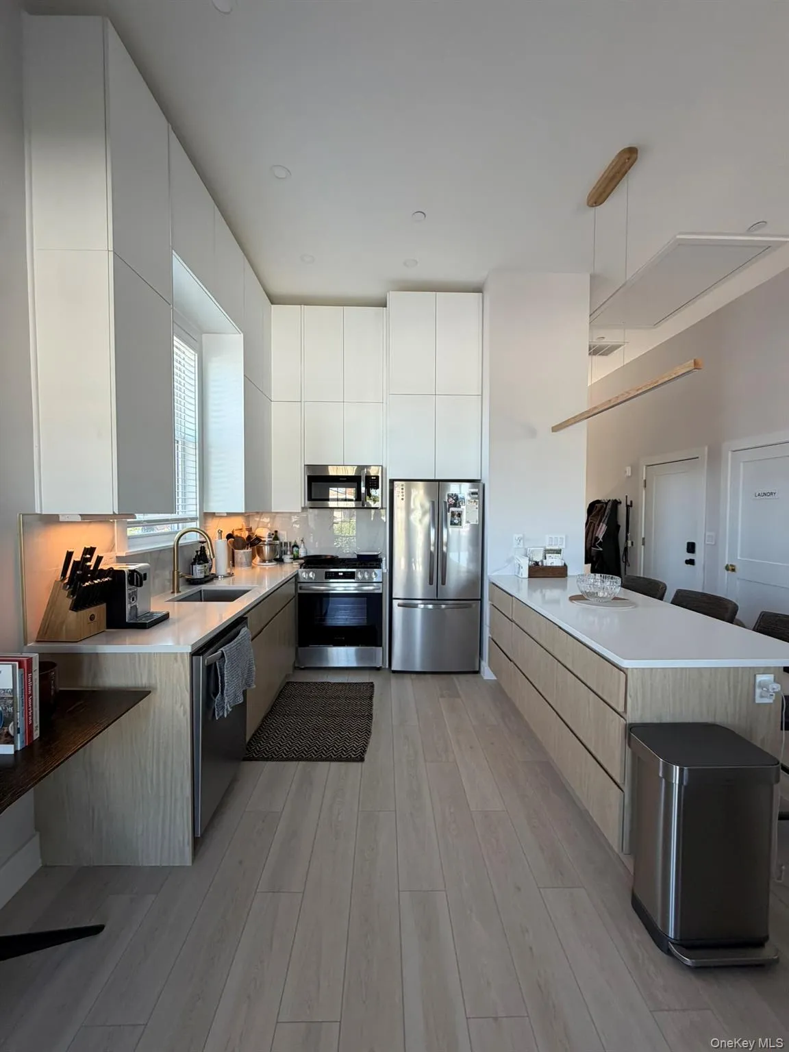 326a Long Beach Road, Hempstead, NY, 2 Bedrooms Bedrooms, 5 Rooms Rooms,2 BathroomsBathrooms,Residential Lease,For Rent,Long Beach,0,1006993 326a Long Beach Road, Hempstead, NY, 2 Bedrooms Bedrooms, 5 Rooms Rooms,2 BathroomsBathrooms,Residential Lease,For Rent,Long Beach,0,1006993