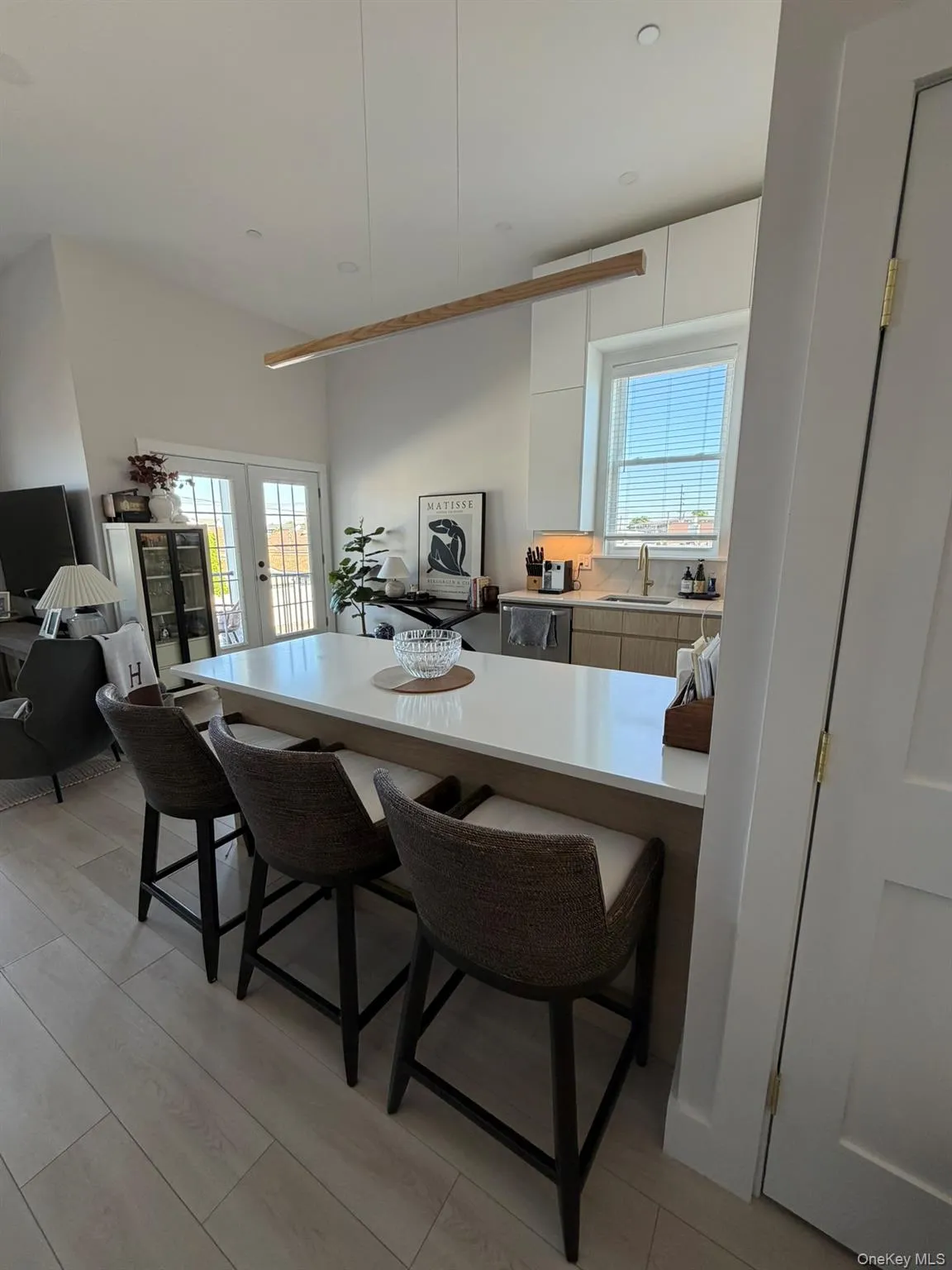 326a Long Beach Road, Hempstead, NY, 2 Bedrooms Bedrooms, 5 Rooms Rooms,2 BathroomsBathrooms,Residential Lease,For Rent,Long Beach,0,1006993 326a Long Beach Road, Hempstead, NY, 2 Bedrooms Bedrooms, 5 Rooms Rooms,2 BathroomsBathrooms,Residential Lease,For Rent,Long Beach,0,1006993