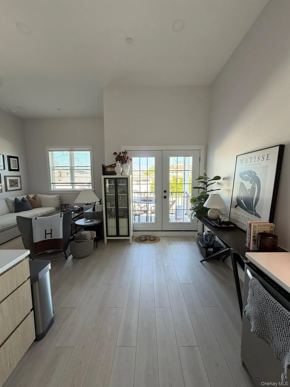 326a Long Beach Road, Hempstead, NY, 2 Bedrooms Bedrooms, 5 Rooms Rooms,2 BathroomsBathrooms,Residential Lease,For Rent,Long Beach,0,1006993 326a Long Beach Road, Hempstead, NY, 2 Bedrooms Bedrooms, 5 Rooms Rooms,2 BathroomsBathrooms,Residential Lease,For Rent,Long Beach,0,1006993