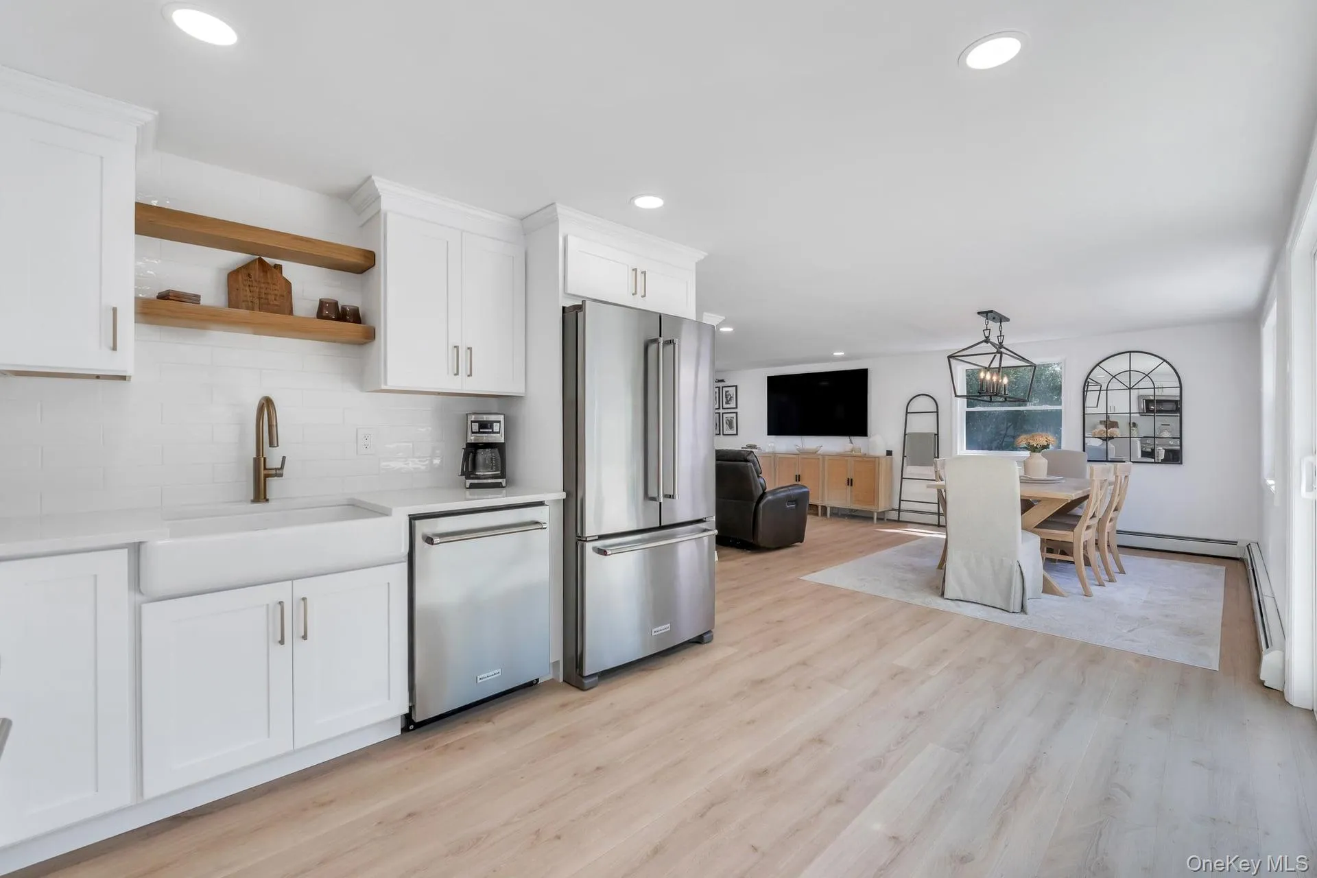 338 Easton Street, Islip, NY, 4 Bedrooms Bedrooms, 8 Rooms Rooms,3 BathroomsBathrooms,Residential,For Rent,Easton,0,1006994 338 Easton Street, Islip, NY, 4 Bedrooms Bedrooms, 8 Rooms Rooms,3 BathroomsBathrooms,Residential,For Rent,Easton,0,1006994
