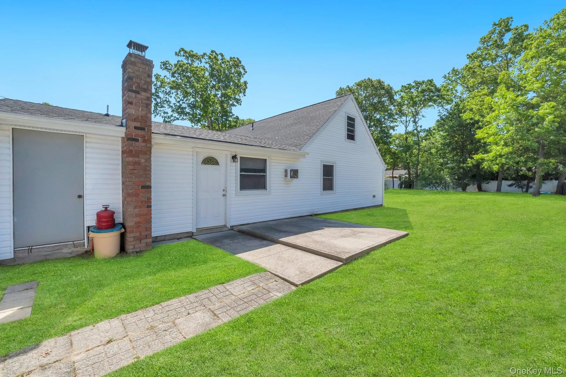 338 Easton Street, Islip, NY, 4 Bedrooms Bedrooms, 8 Rooms Rooms,3 BathroomsBathrooms,Residential,For Rent,Easton,0,1006994 338 Easton Street, Islip, NY, 4 Bedrooms Bedrooms, 8 Rooms Rooms,3 BathroomsBathrooms,Residential,For Rent,Easton,0,1006994