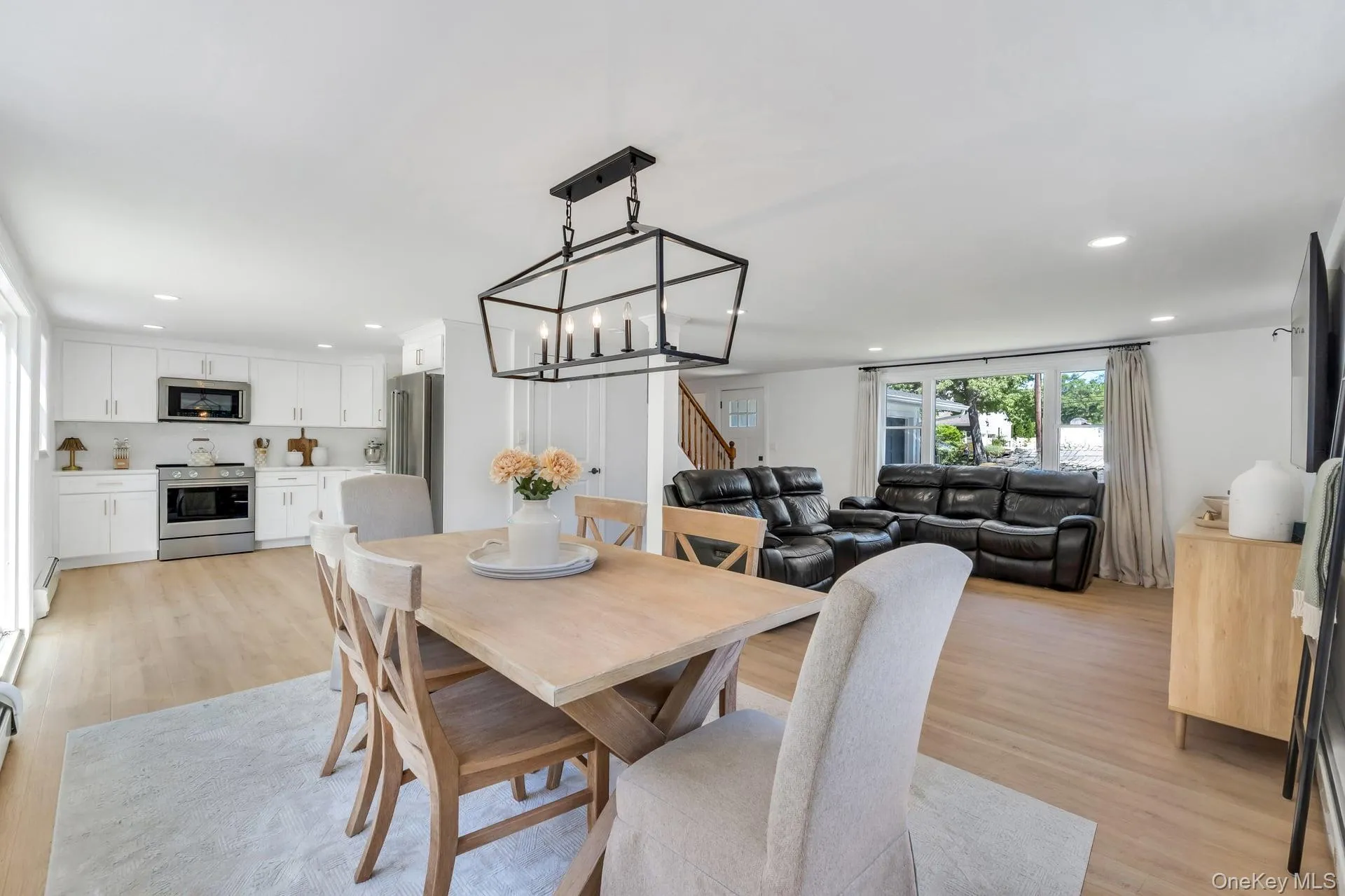 338 Easton Street, Islip, NY, 4 Bedrooms Bedrooms, 8 Rooms Rooms,3 BathroomsBathrooms,Residential,For Rent,Easton,0,1006994 338 Easton Street, Islip, NY, 4 Bedrooms Bedrooms, 8 Rooms Rooms,3 BathroomsBathrooms,Residential,For Rent,Easton,0,1006994