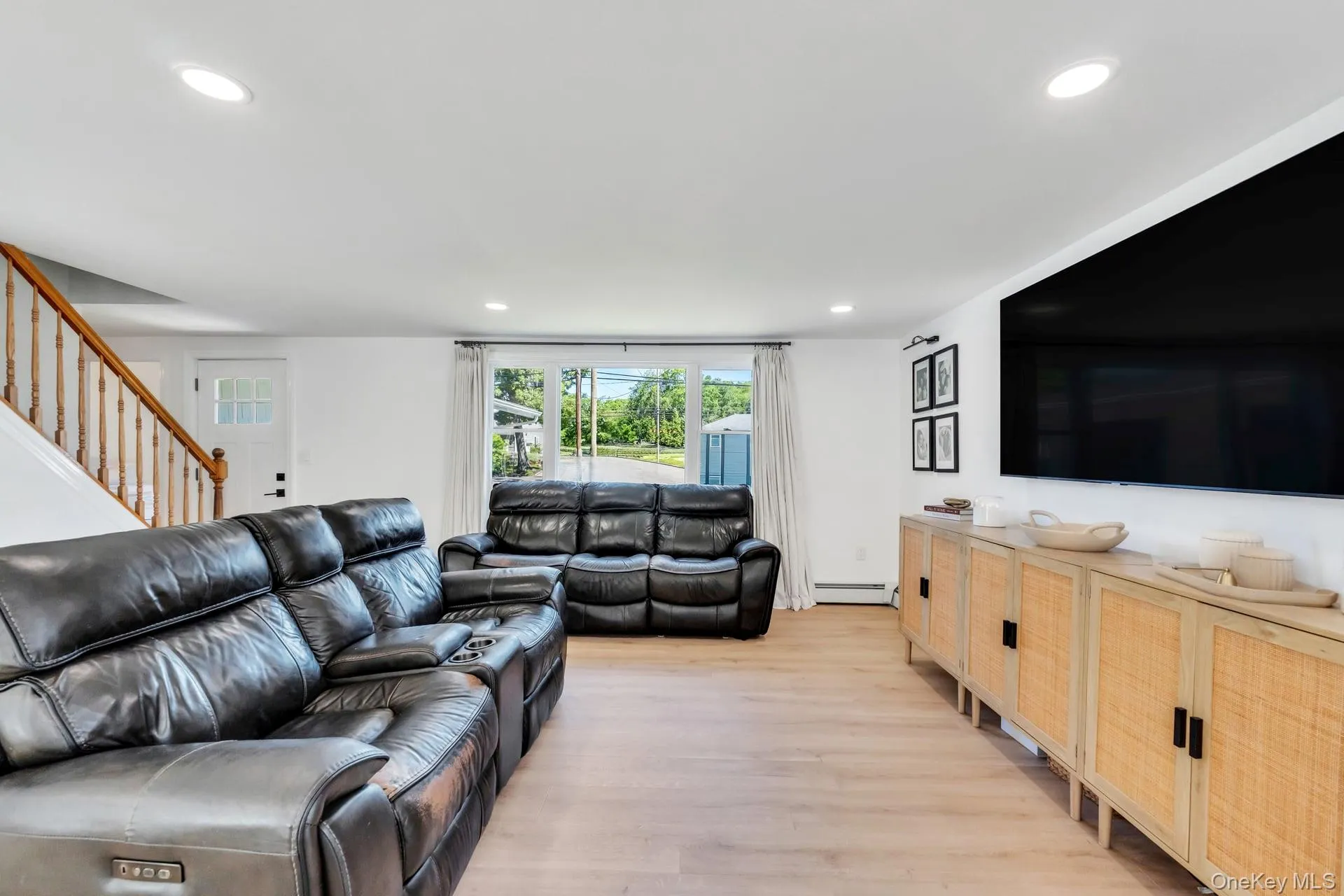 338 Easton Street, Islip, NY, 4 Bedrooms Bedrooms, 8 Rooms Rooms,3 BathroomsBathrooms,Residential,For Rent,Easton,0,1006994 338 Easton Street, Islip, NY, 4 Bedrooms Bedrooms, 8 Rooms Rooms,3 BathroomsBathrooms,Residential,For Rent,Easton,0,1006994