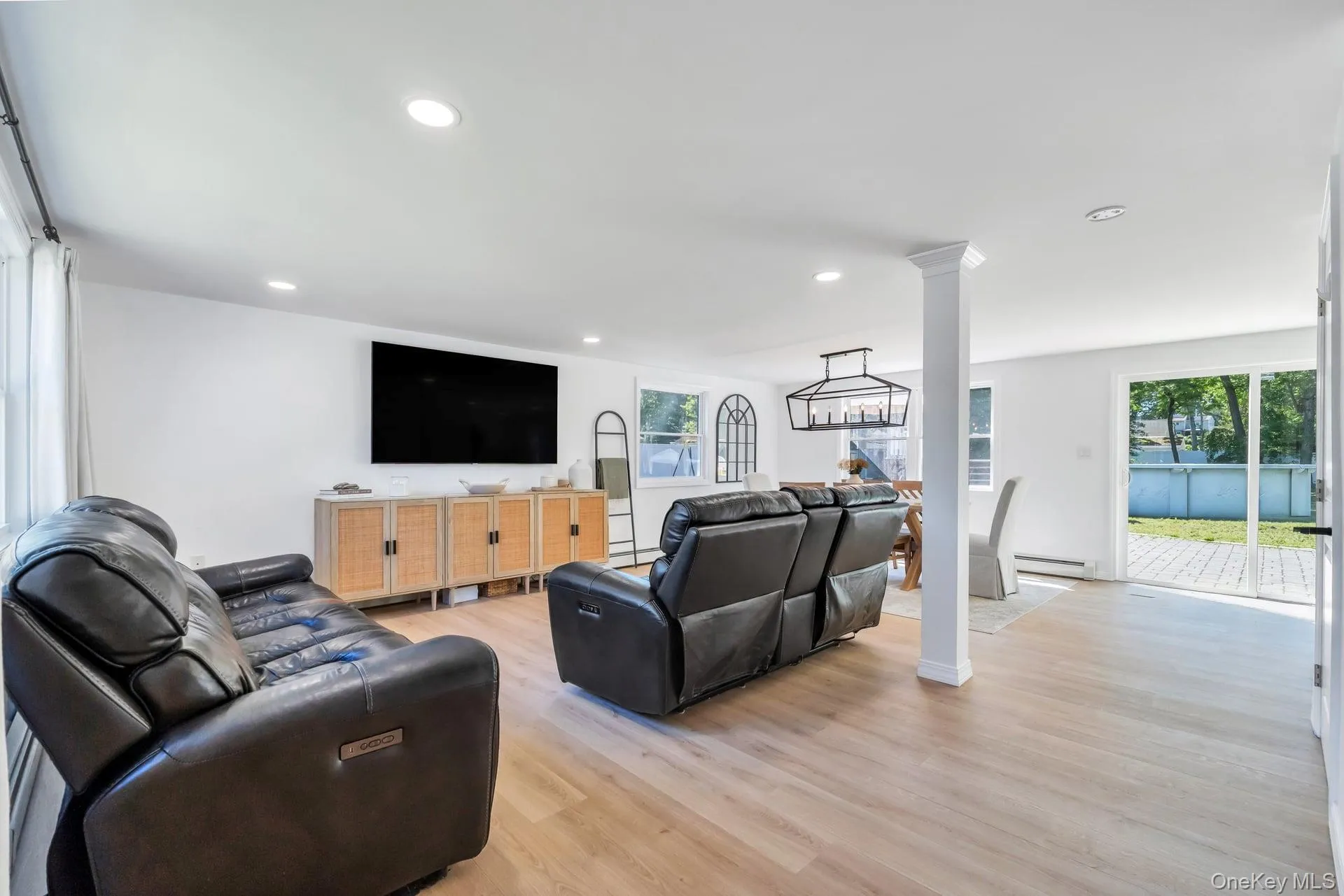 338 Easton Street, Islip, NY, 4 Bedrooms Bedrooms, 8 Rooms Rooms,3 BathroomsBathrooms,Residential,For Rent,Easton,0,1006994 338 Easton Street, Islip, NY, 4 Bedrooms Bedrooms, 8 Rooms Rooms,3 BathroomsBathrooms,Residential,For Rent,Easton,0,1006994