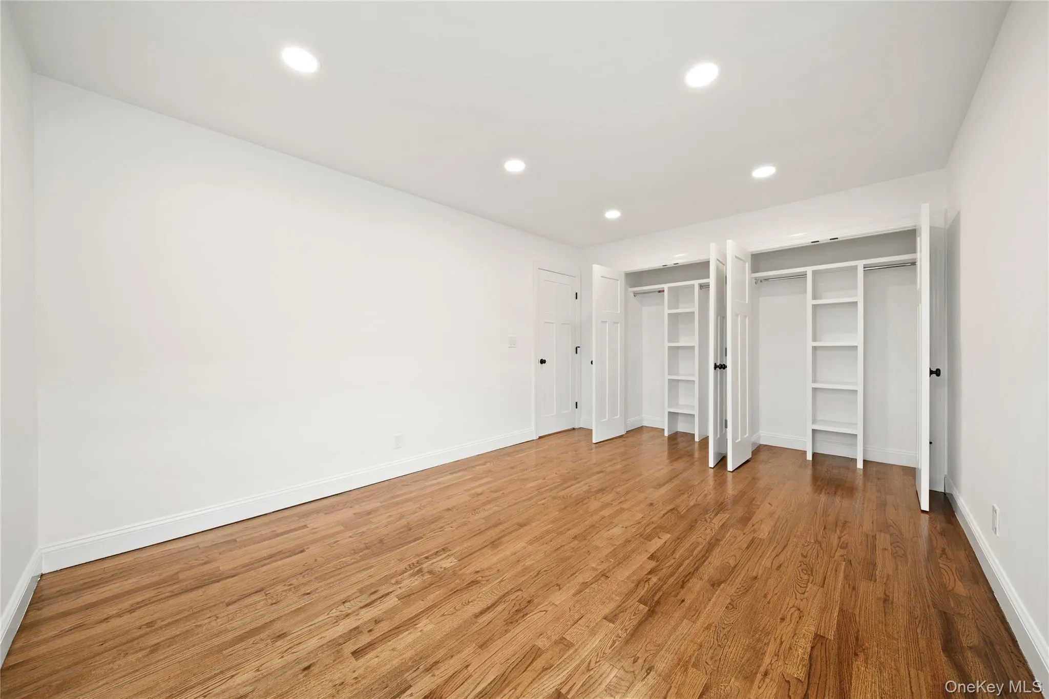3914 Waverly Avenue, Hempstead, NY, 2 Bedrooms Bedrooms, 4 Rooms Rooms,1 BathroomBathrooms,Residential Lease,For Rent,Waverly,0,1006995 3914 Waverly Avenue, Hempstead, NY, 2 Bedrooms Bedrooms, 4 Rooms Rooms,1 BathroomBathrooms,Residential Lease,For Rent,Waverly,0,1006995