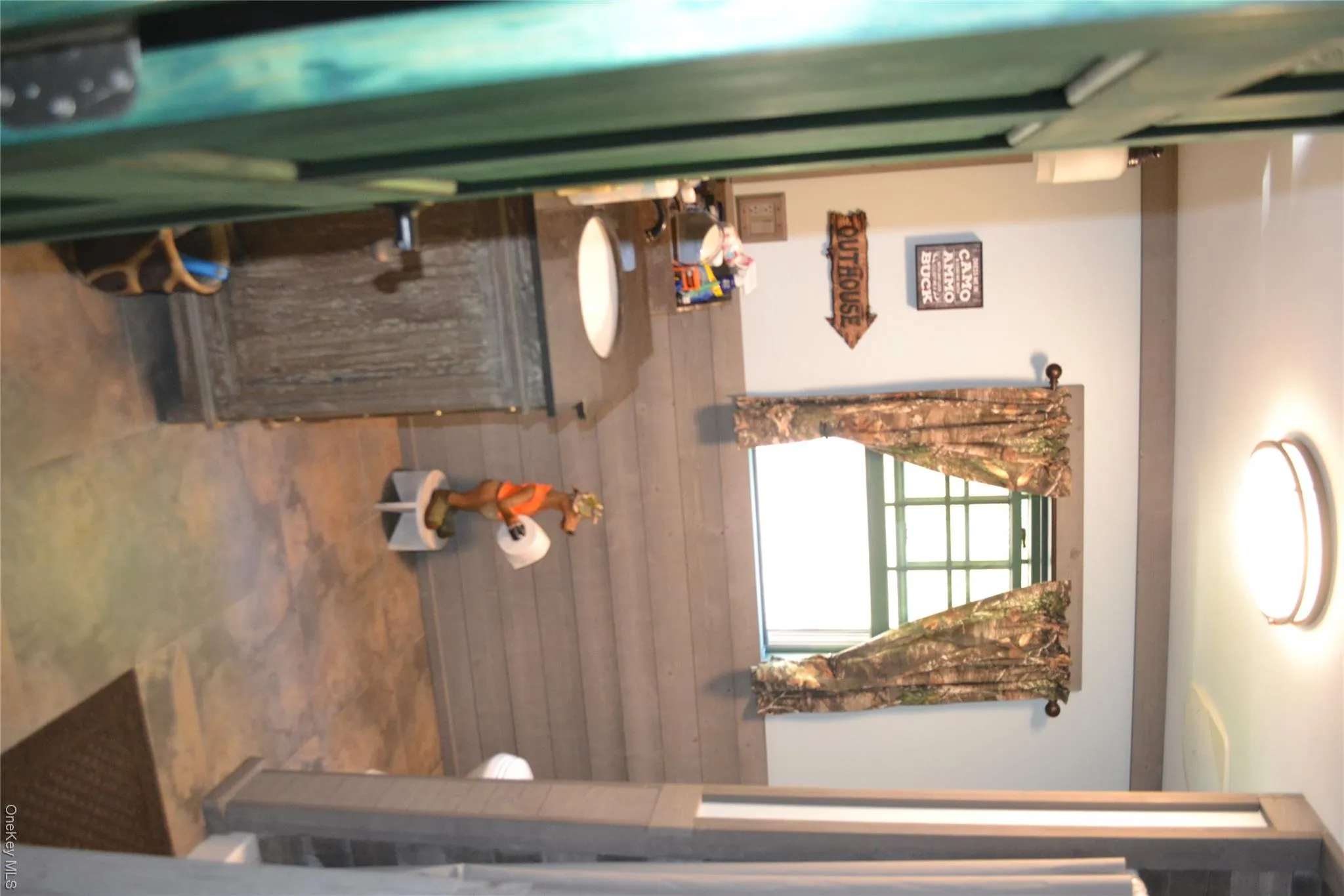 Full first floor bathroom Full first floor bathroom
