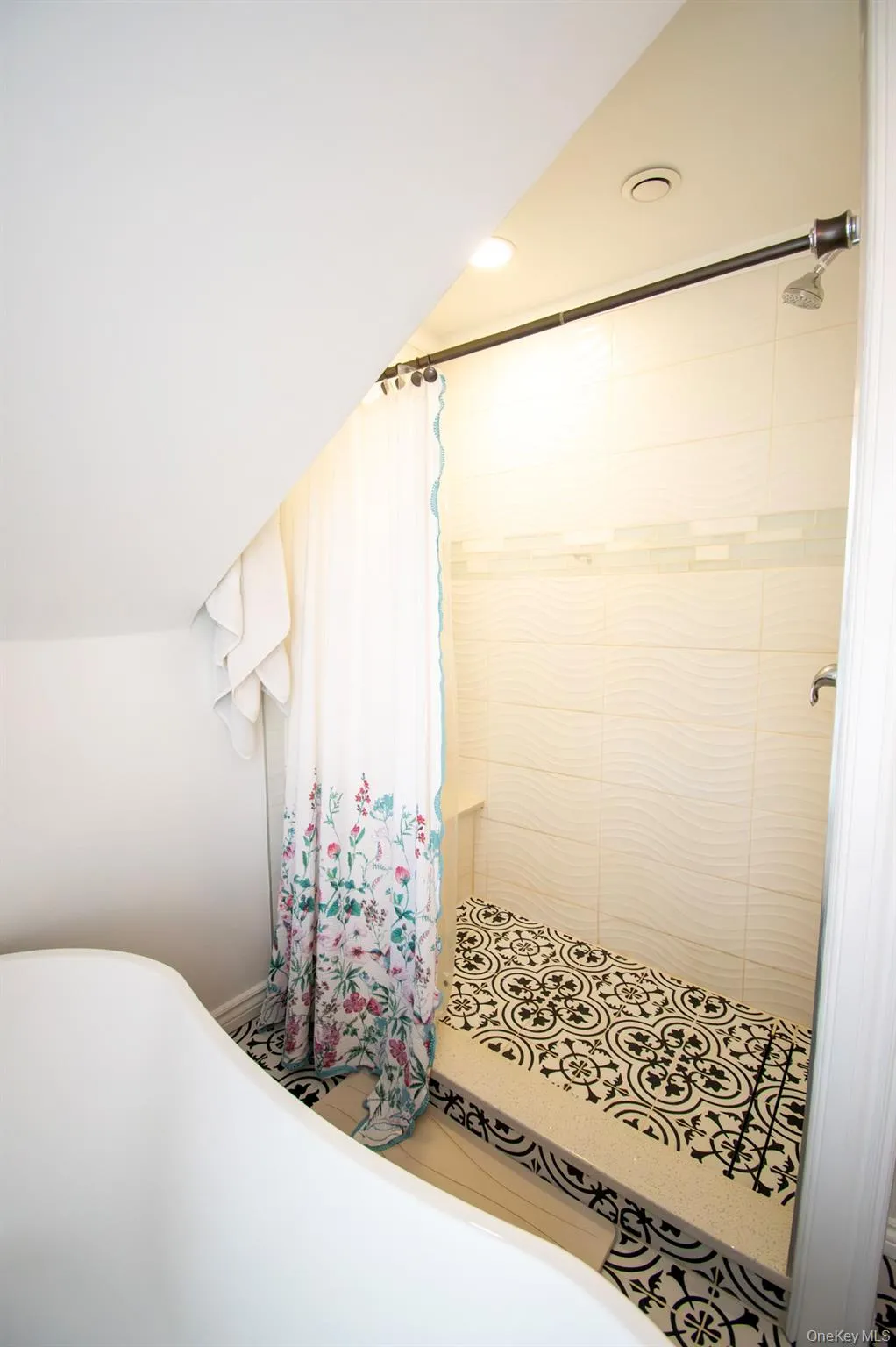 671 Arlington Avenue, Hempstead, NY, 3 Bedrooms Bedrooms, 8 Rooms Rooms,2 BathroomsBathrooms,Residential,For Rent,Arlington,0,1007006 671 Arlington Avenue, Hempstead, NY, 3 Bedrooms Bedrooms, 8 Rooms Rooms,2 BathroomsBathrooms,Residential,For Rent,Arlington,0,1007006