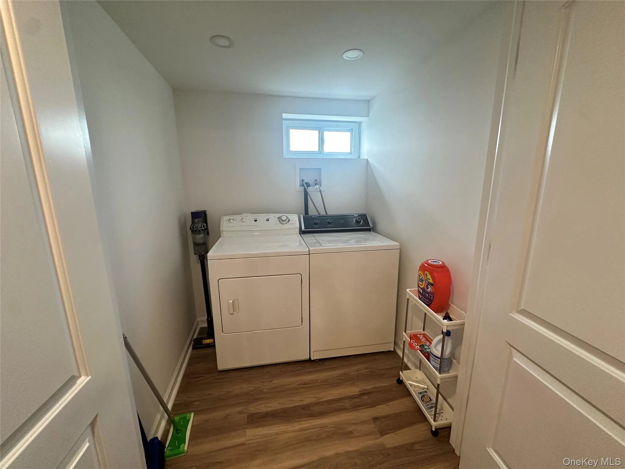 1741 Warren Place, Hempstead, NY, 3 Bedrooms Bedrooms, 6 Rooms Rooms,2 BathroomsBathrooms,Residential Lease,For Rent,Warren,0,1007007 1741 Warren Place, Hempstead, NY, 3 Bedrooms Bedrooms, 6 Rooms Rooms,2 BathroomsBathrooms,Residential Lease,For Rent,Warren,0,1007007