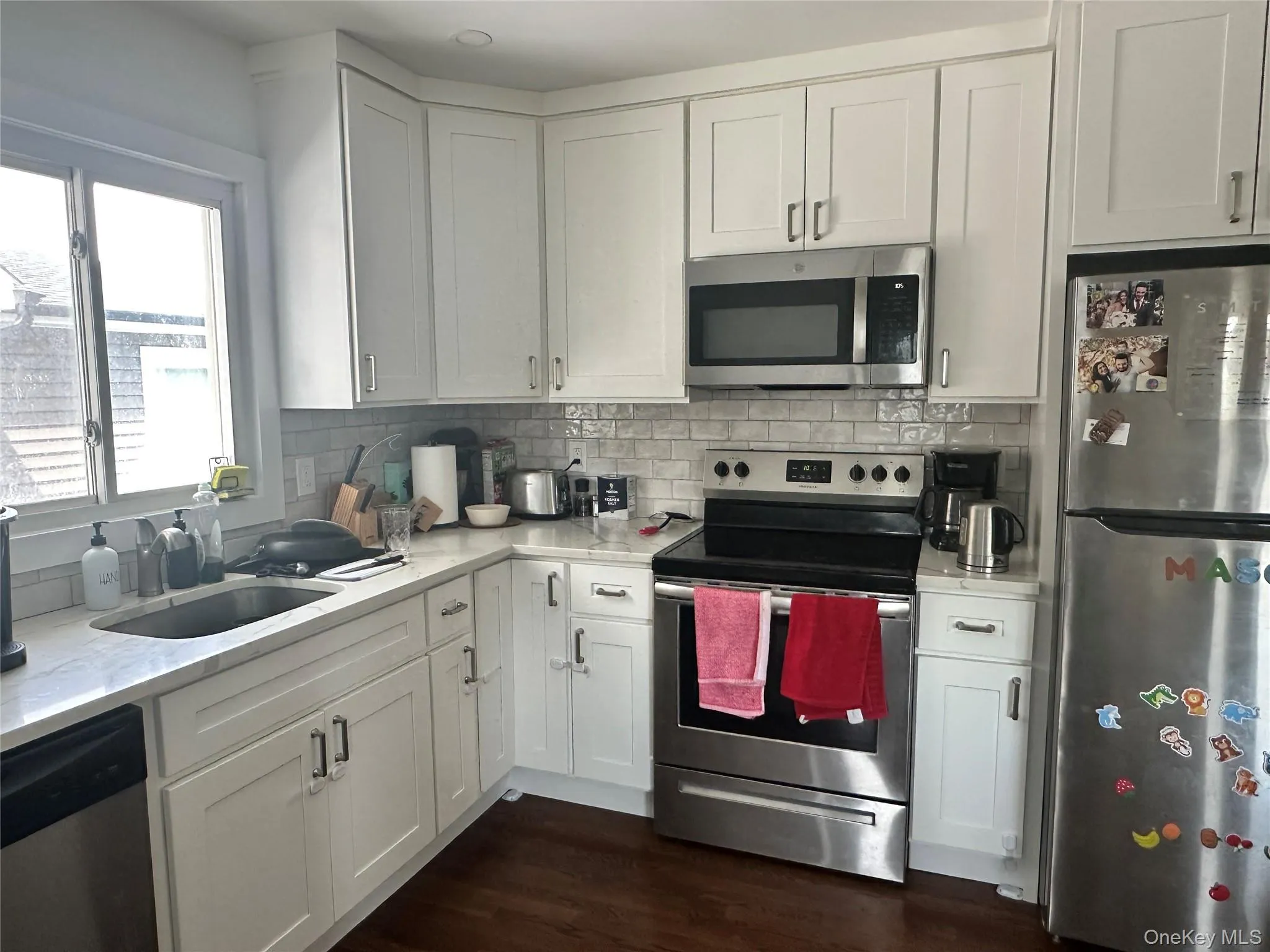1741 Warren Place, Hempstead, NY, 3 Bedrooms Bedrooms, 6 Rooms Rooms,2 BathroomsBathrooms,Residential Lease,For Rent,Warren,0,1007007 1741 Warren Place, Hempstead, NY, 3 Bedrooms Bedrooms, 6 Rooms Rooms,2 BathroomsBathrooms,Residential Lease,For Rent,Warren,0,1007007