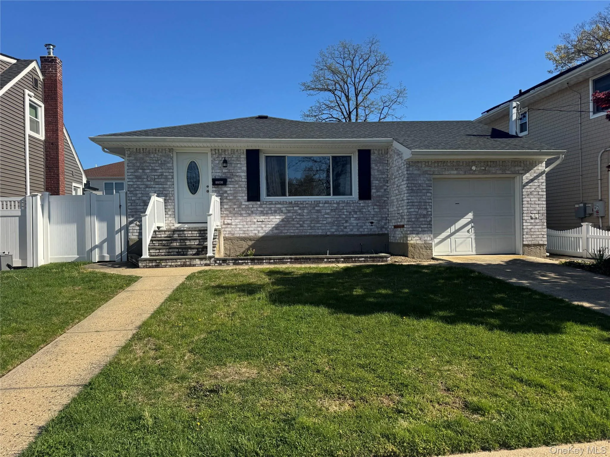 1741 Warren Place, Hempstead, NY, 3 Bedrooms Bedrooms, 6 Rooms Rooms,2 BathroomsBathrooms,Residential Lease,For Rent,Warren,0,1007007 1741 Warren Place, Hempstead, NY, 3 Bedrooms Bedrooms, 6 Rooms Rooms,2 BathroomsBathrooms,Residential Lease,For Rent,Warren,0,1007007