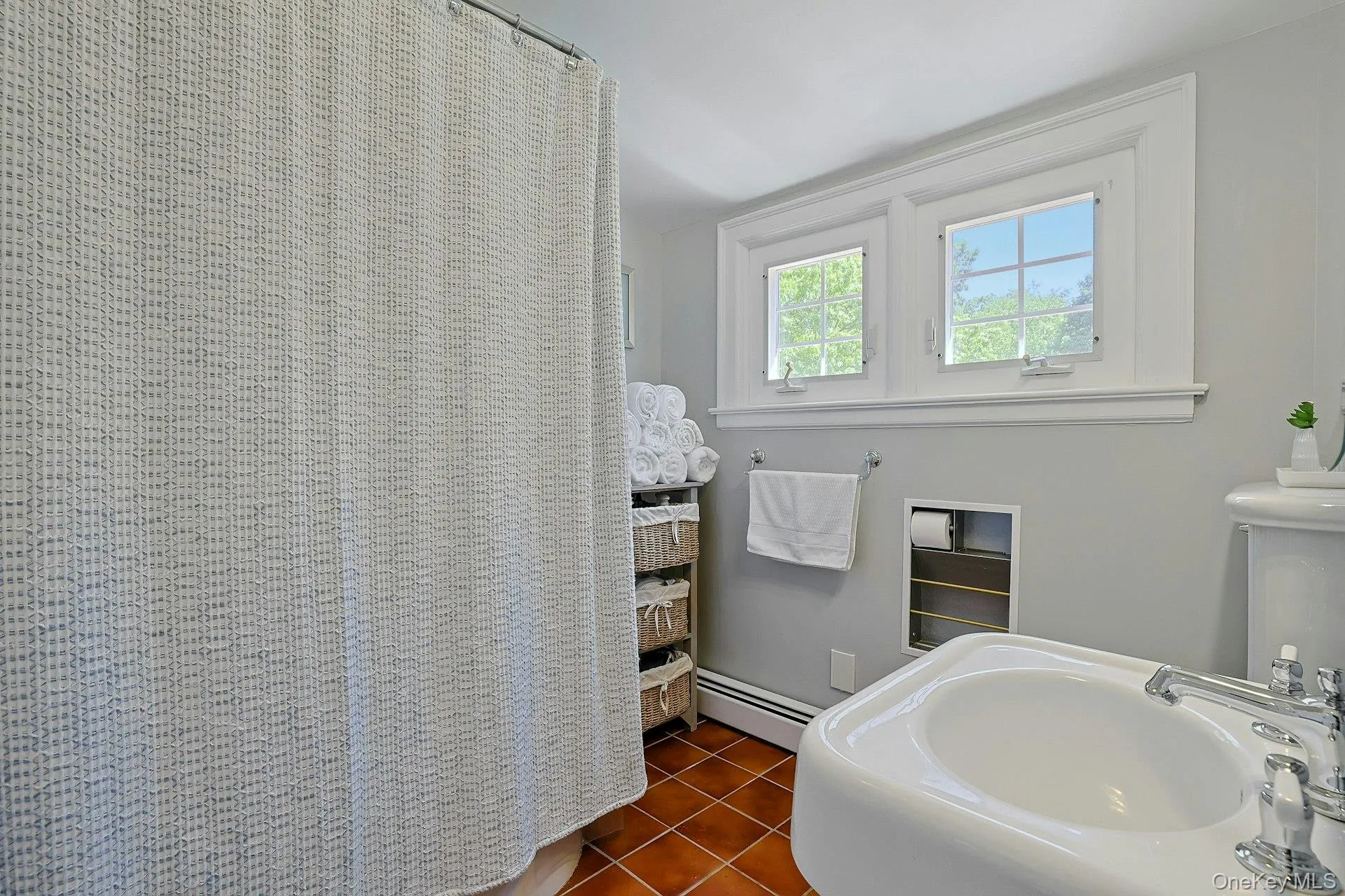 516 Bellwood Avenue, Mount Pleasant, NY, 4 Bedrooms Bedrooms, 8 Rooms Rooms,3 BathroomsBathrooms,Residential,For Rent,Bellwood,0,1007010 516 Bellwood Avenue, Mount Pleasant, NY, 4 Bedrooms Bedrooms, 8 Rooms Rooms,3 BathroomsBathrooms,Residential,For Rent,Bellwood,0,1007010
