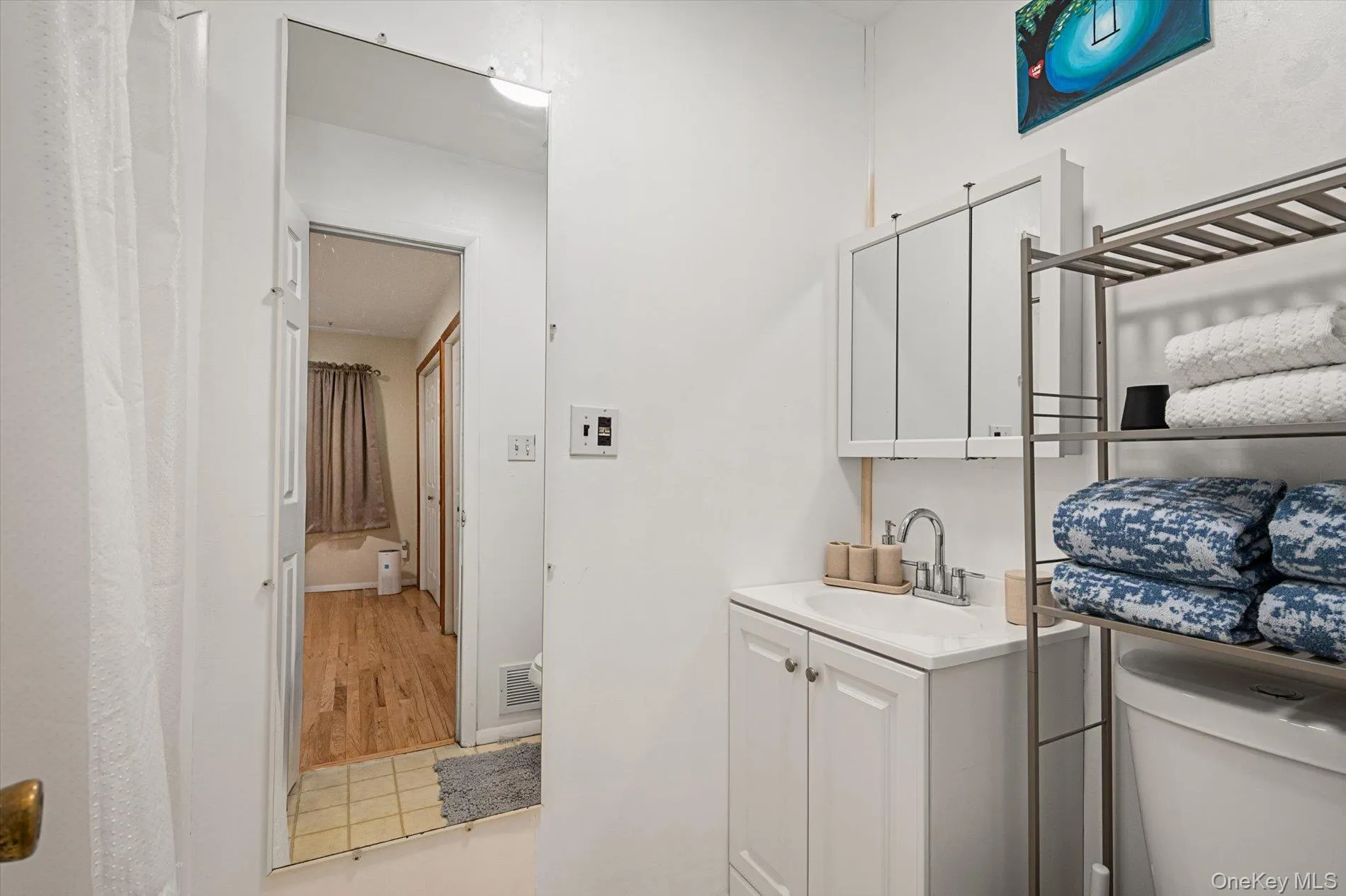 1644 Meadowbrook Road, Hempstead, NY, 4 Bedrooms Bedrooms, 7 Rooms Rooms,2 BathroomsBathrooms,Residential,For Rent,Meadowbrook,0,1007012 1644 Meadowbrook Road, Hempstead, NY, 4 Bedrooms Bedrooms, 7 Rooms Rooms,2 BathroomsBathrooms,Residential,For Rent,Meadowbrook,0,1007012