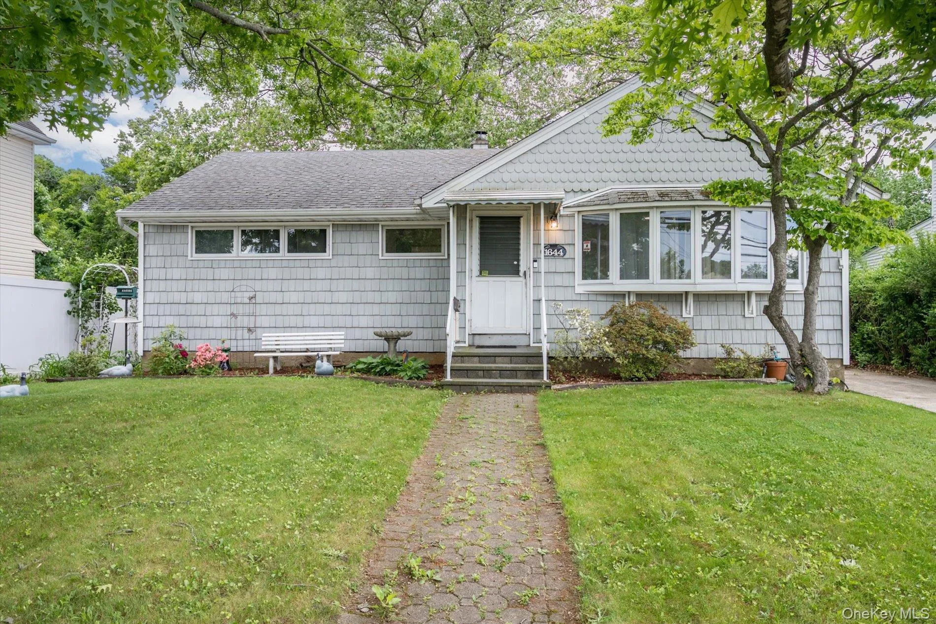 1644 Meadowbrook Road, Hempstead, NY, 4 Bedrooms Bedrooms, 7 Rooms Rooms,2 BathroomsBathrooms,Residential,For Rent,Meadowbrook,0,1007012 1644 Meadowbrook Road, Hempstead, NY, 4 Bedrooms Bedrooms, 7 Rooms Rooms,2 BathroomsBathrooms,Residential,For Rent,Meadowbrook,0,1007012
