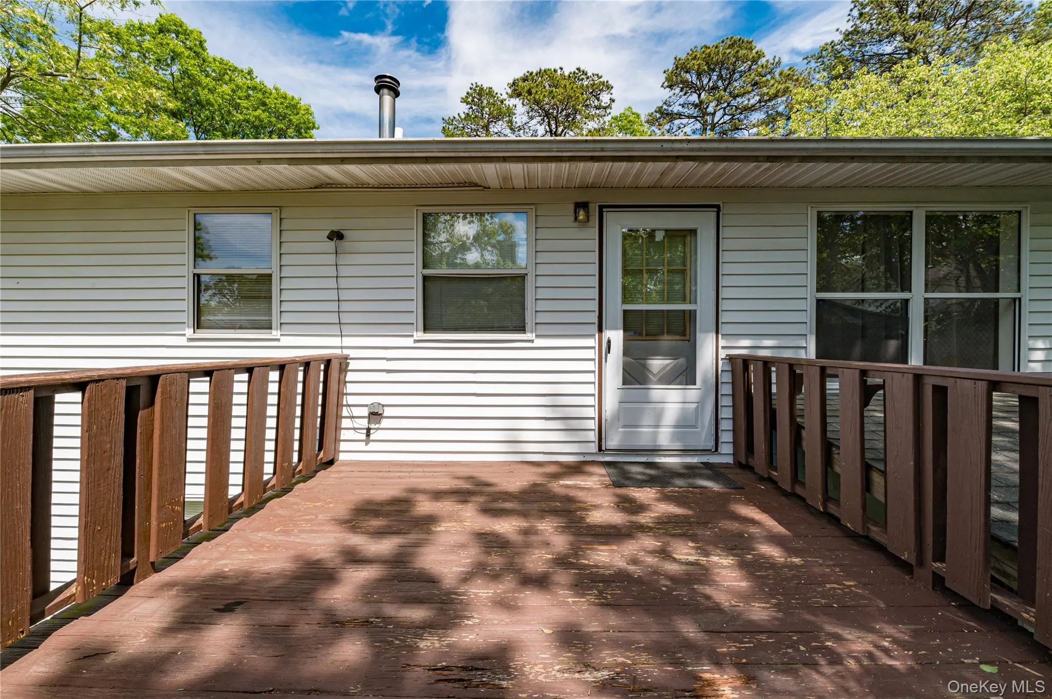 34 Roberts Street, Brookhaven, NY, 2 Bedrooms Bedrooms, 4 Rooms Rooms,1 BathroomBathrooms,Residential,For Rent,Roberts,0,1007014 34 Roberts Street, Brookhaven, NY, 2 Bedrooms Bedrooms, 4 Rooms Rooms,1 BathroomBathrooms,Residential,For Rent,Roberts,0,1007014