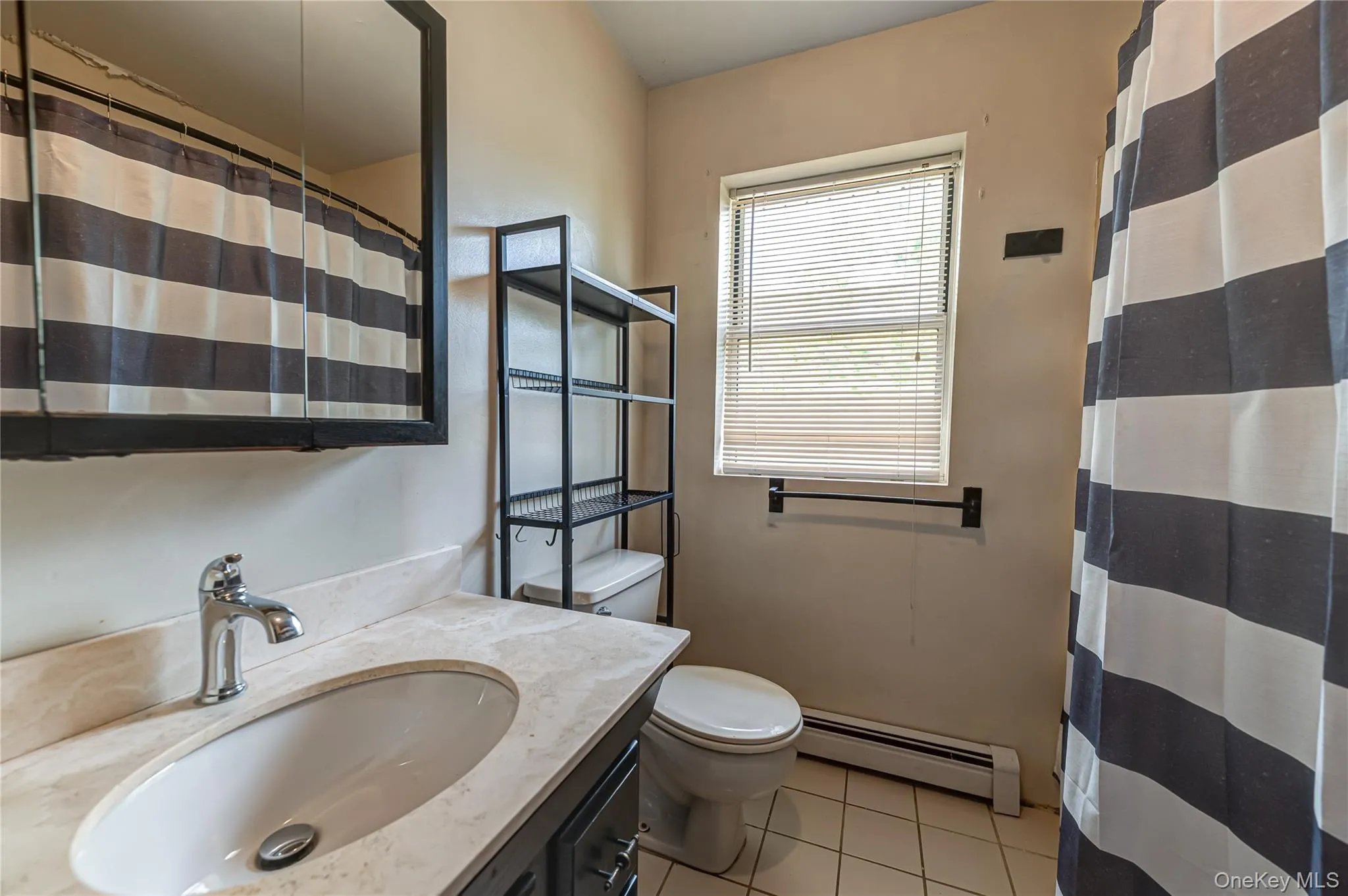 34 Roberts Street, Brookhaven, NY, 2 Bedrooms Bedrooms, 4 Rooms Rooms,1 BathroomBathrooms,Residential,For Rent,Roberts,0,1007014 34 Roberts Street, Brookhaven, NY, 2 Bedrooms Bedrooms, 4 Rooms Rooms,1 BathroomBathrooms,Residential,For Rent,Roberts,0,1007014