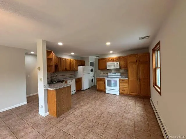 32 Louise Lane, East Fishkill, NY, 1 Bedroom Bedrooms, 3 Rooms Rooms,1 BathroomBathrooms,Residential Lease,For Rent,Louise,0,1007015 32 Louise Lane, East Fishkill, NY, 1 Bedroom Bedrooms, 3 Rooms Rooms,1 BathroomBathrooms,Residential Lease,For Rent,Louise,0,1007015
