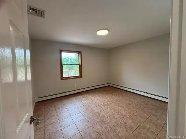 32 Louise Lane, East Fishkill, NY, 1 Bedroom Bedrooms, 3 Rooms Rooms,1 BathroomBathrooms,Residential Lease,For Rent,Louise,0,1007015 32 Louise Lane, East Fishkill, NY, 1 Bedroom Bedrooms, 3 Rooms Rooms,1 BathroomBathrooms,Residential Lease,For Rent,Louise,0,1007015