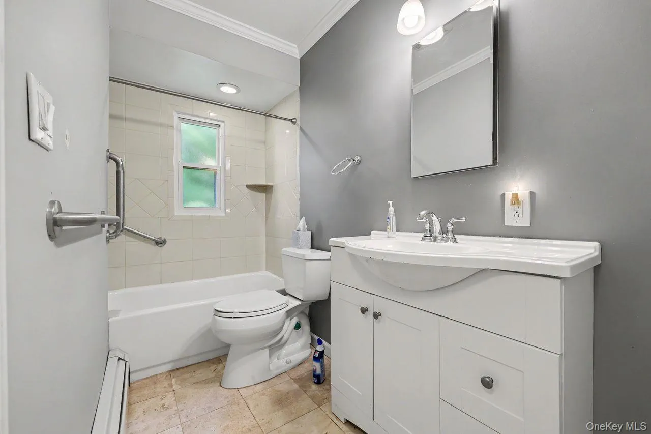 59 Oakwood Drive, Southeast, NY, 3 Bedrooms Bedrooms, 6 Rooms Rooms,1 BathroomBathrooms,Residential,For Rent,Oakwood,0,1007017 59 Oakwood Drive, Southeast, NY, 3 Bedrooms Bedrooms, 6 Rooms Rooms,1 BathroomBathrooms,Residential,For Rent,Oakwood,0,1007017